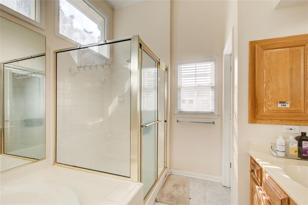 Snellville, Georgia, 30078, United States, 4 Bedrooms Bedrooms, ,3 BathroomsBathrooms,Residential,For Sale,1838061