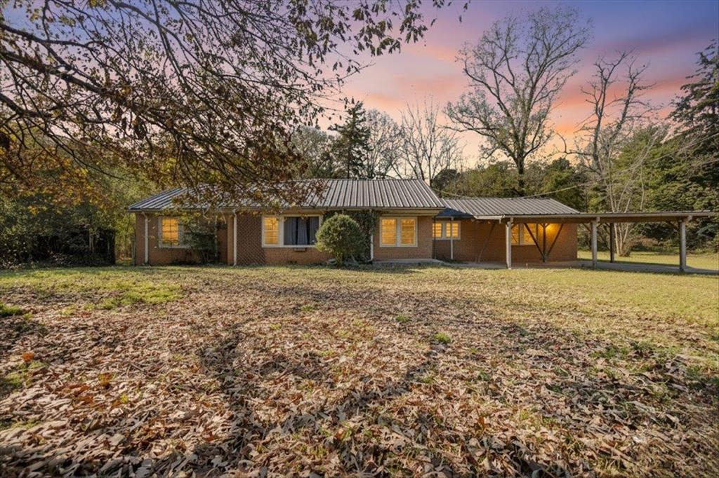 Timpson, Texas, 75975, United States, 3 Bedrooms Bedrooms, ,2 BathroomsBathrooms,Residential,For Sale,2000555