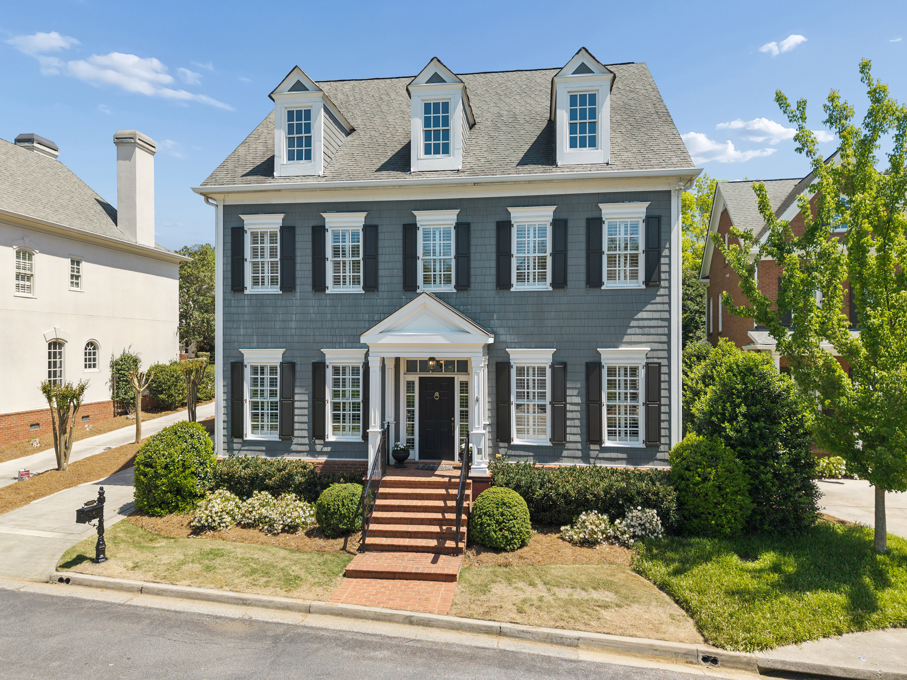  Traditional Cedar Shingle Beauty - 物件實景