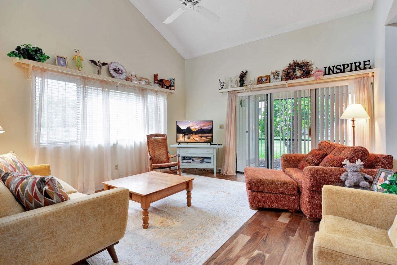 Juno Beach, Florida, 33408, United States, 3 Bedrooms Bedrooms, ,2 BathroomsBathrooms,Residential,For Sale,1761960