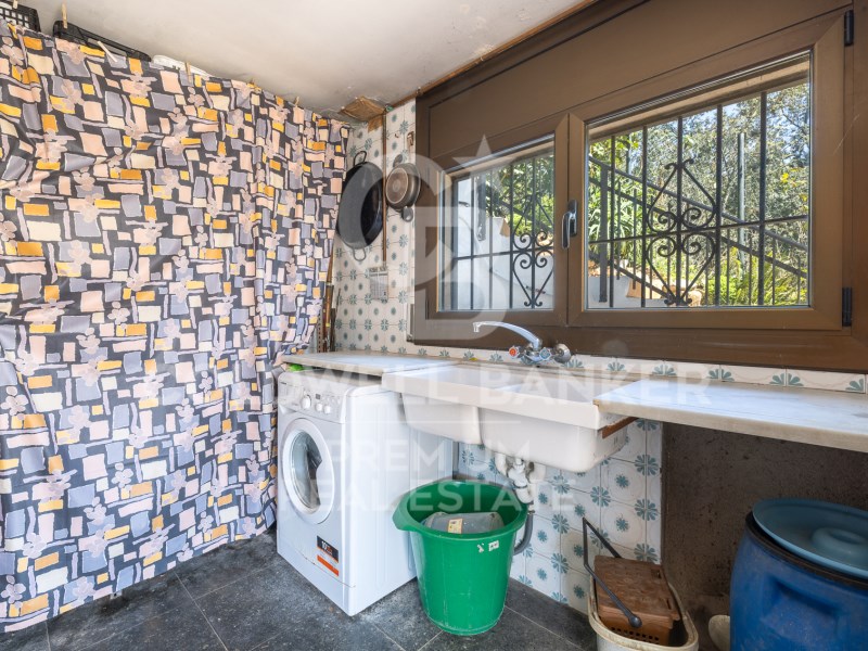 Sant Cugat del Vallès, Catalonia, ES, 5 Bedrooms Bedrooms, ,2 BathroomsBathrooms,Residential,For Sale,1759701