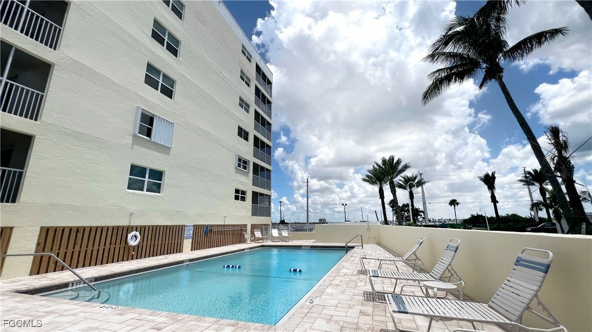 Fort Myers Beach, Florida, 33931, United States, 1 Bedroom Bedrooms, ,1 BathroomBathrooms,Residential,For Sale,1979475