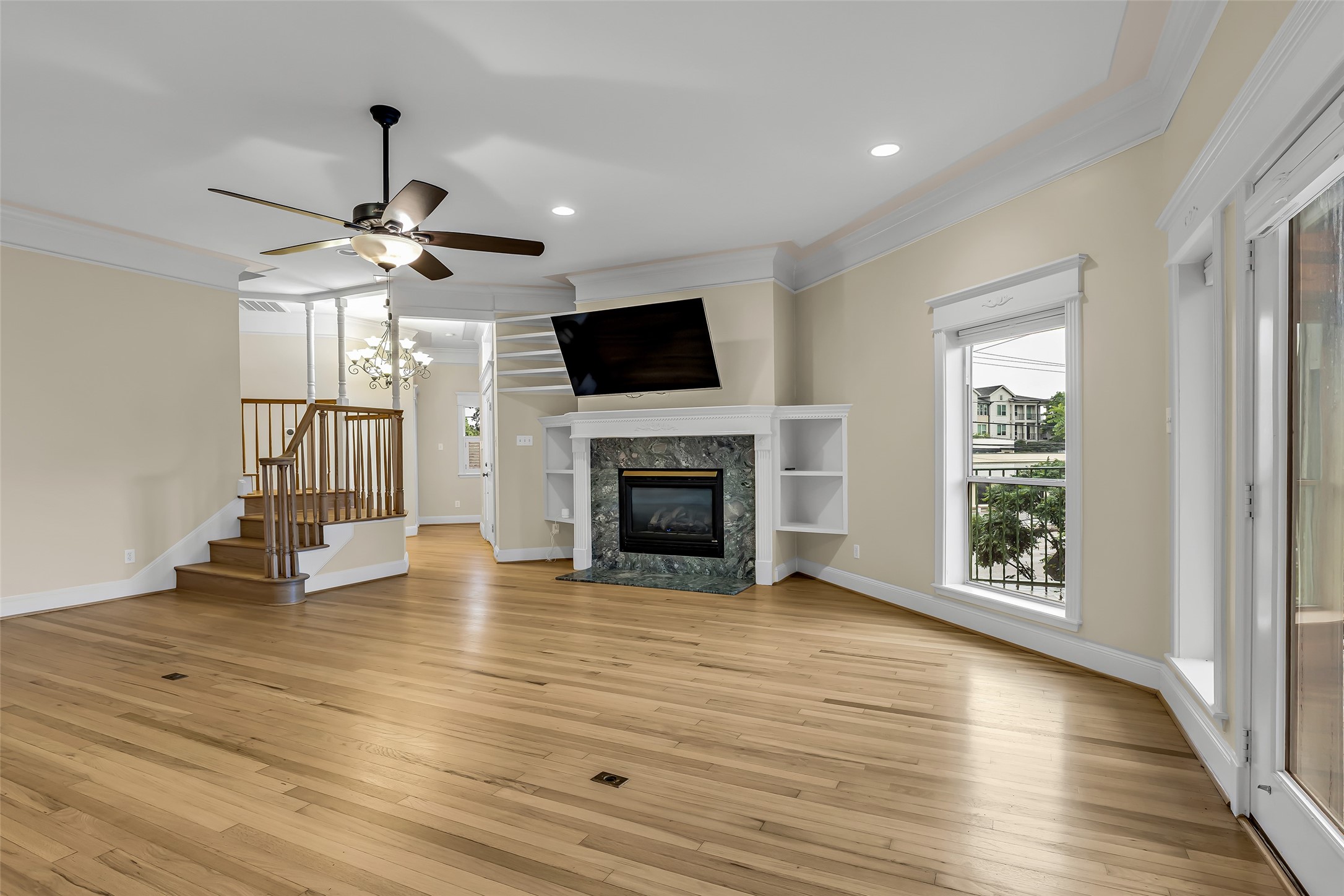  3201 White Oak Drive - 物件實景