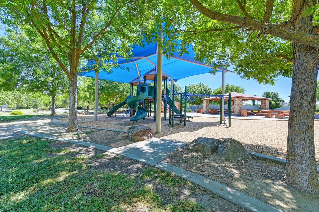 Sacramento, California, 95835, United States, 4 Bedrooms Bedrooms, ,2 BathroomsBathrooms,Residential,For Sale,1957023