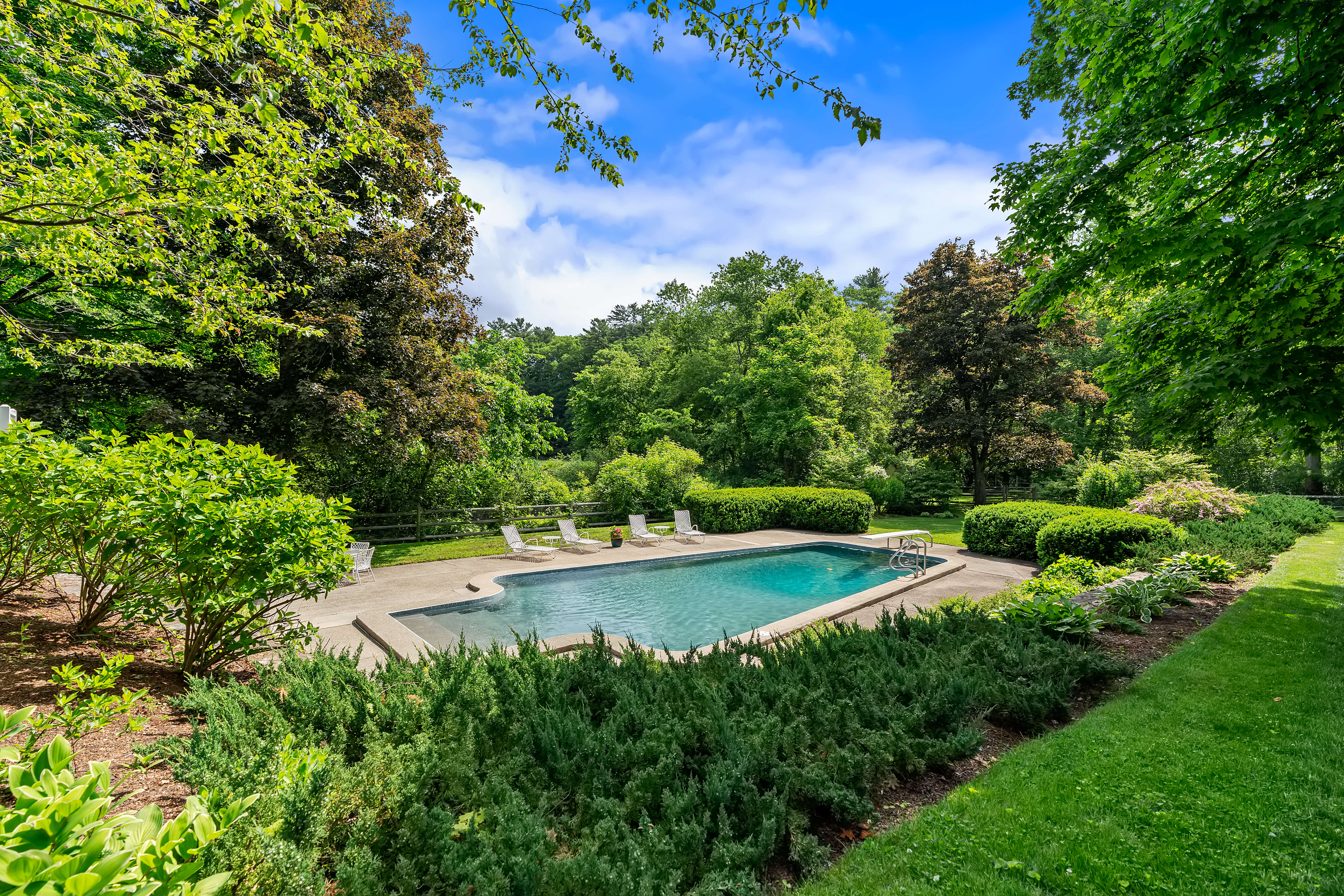  11 Concord Road, Wayland, MA, 01778 - 物件實景