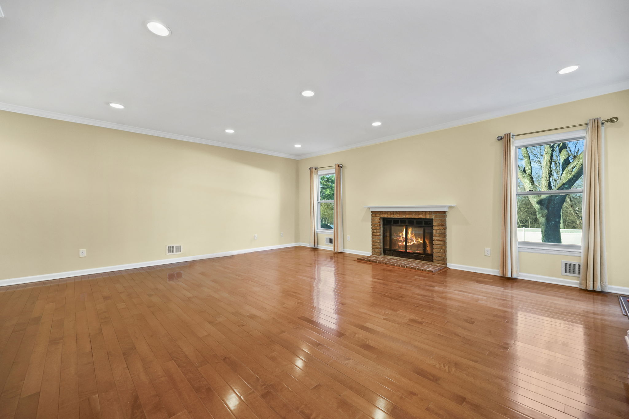  27 Meadow Lane - 物件實景