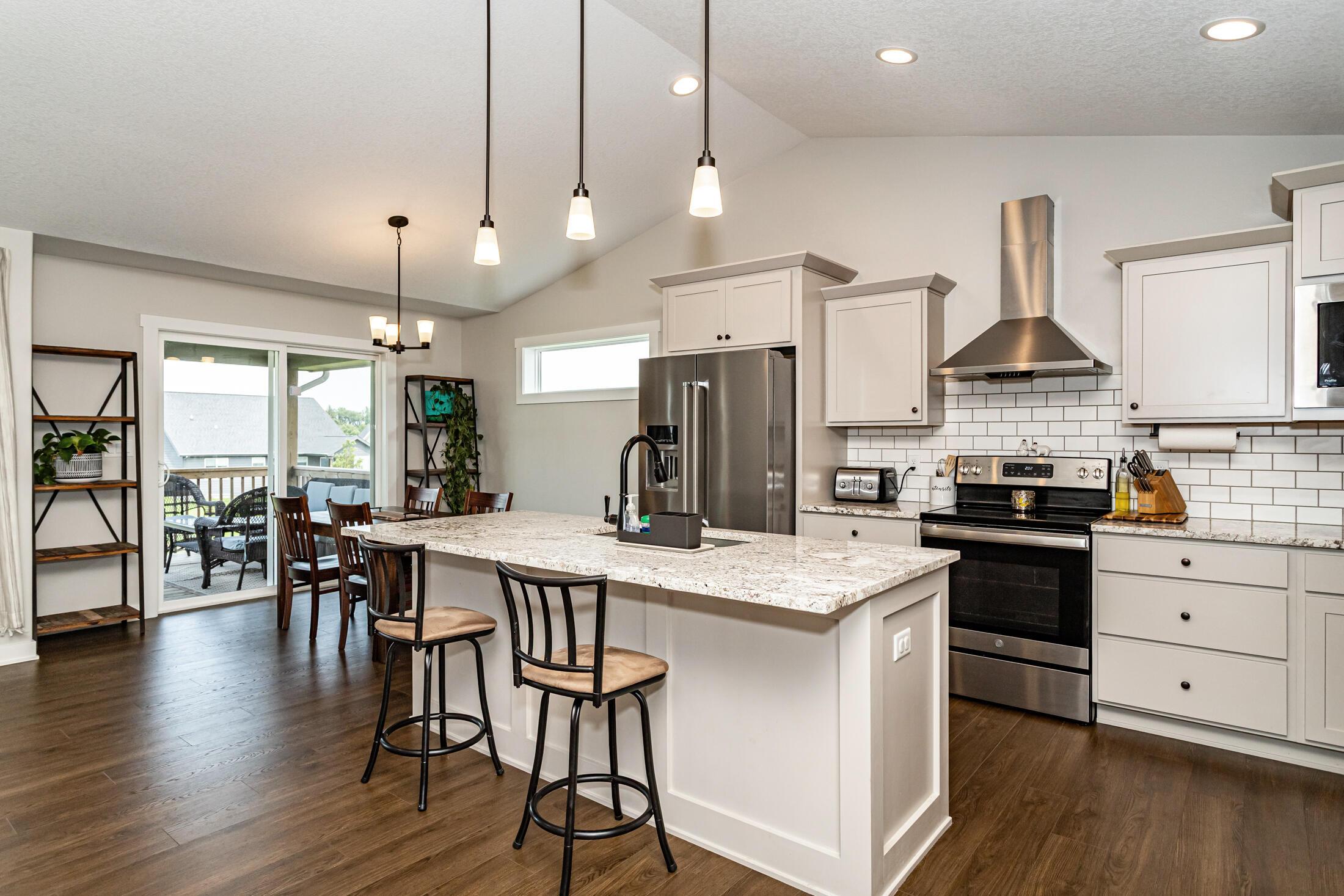 Huxley, Iowa, 50124, United States, 4 Bedrooms Bedrooms, ,3 BathroomsBathrooms,Residential,For Sale,1980577