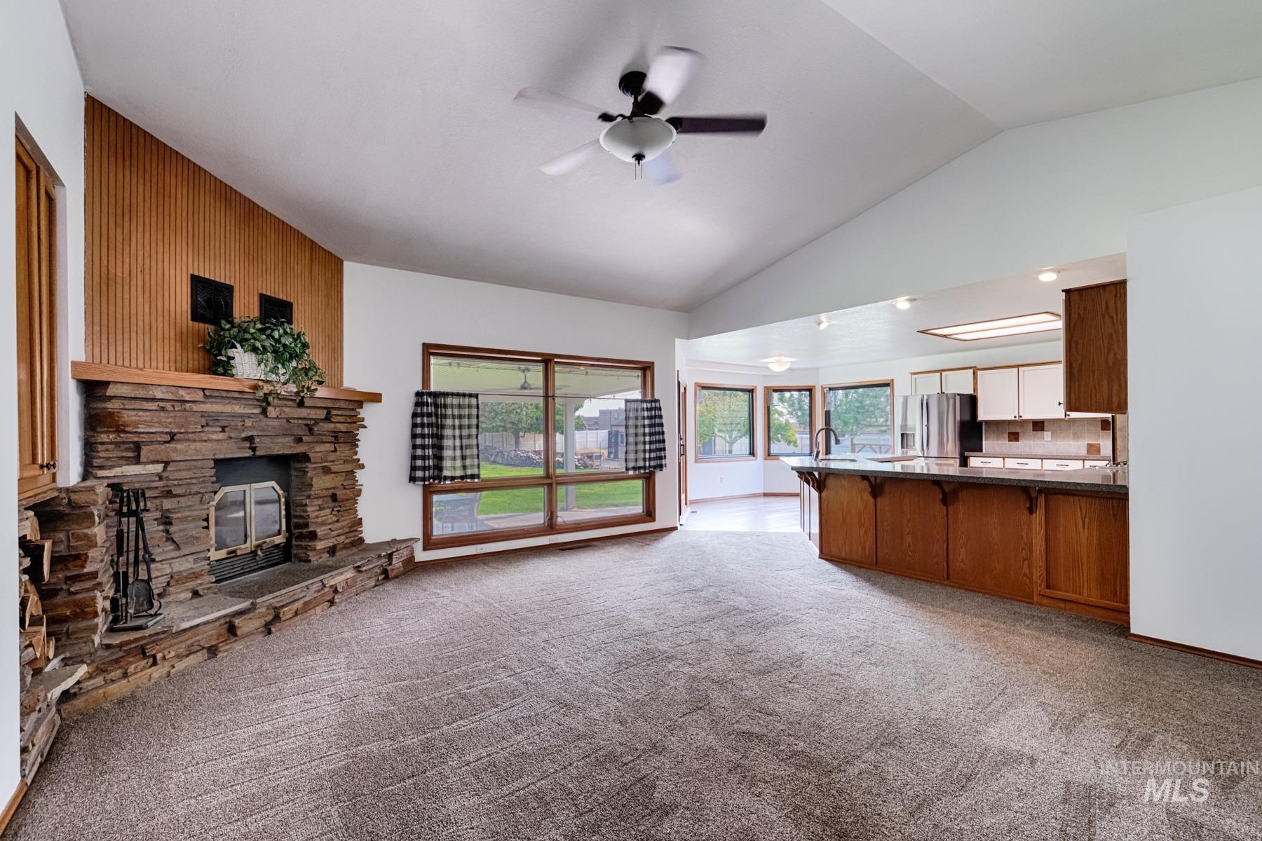 Kuna, Idaho, 83634, United States, 6 Bedrooms Bedrooms, ,4 BathroomsBathrooms,Residential,For Sale,1950984