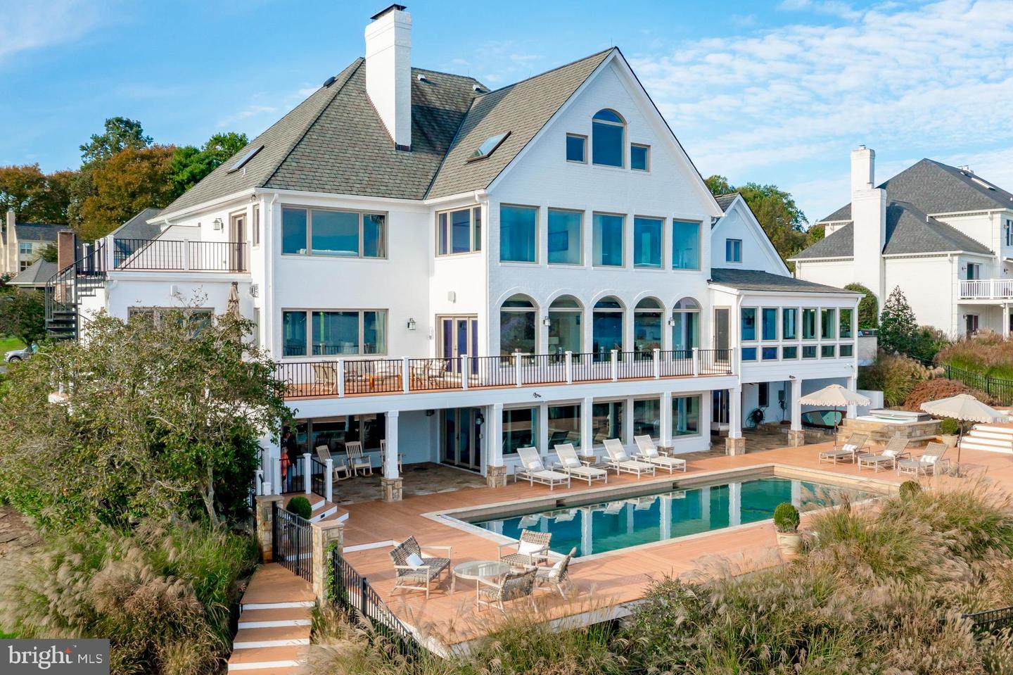 Annapolis, Maryland, 21401, United States, 6 Bedrooms Bedrooms, ,9 BathroomsBathrooms,Residential,For Sale,1744744