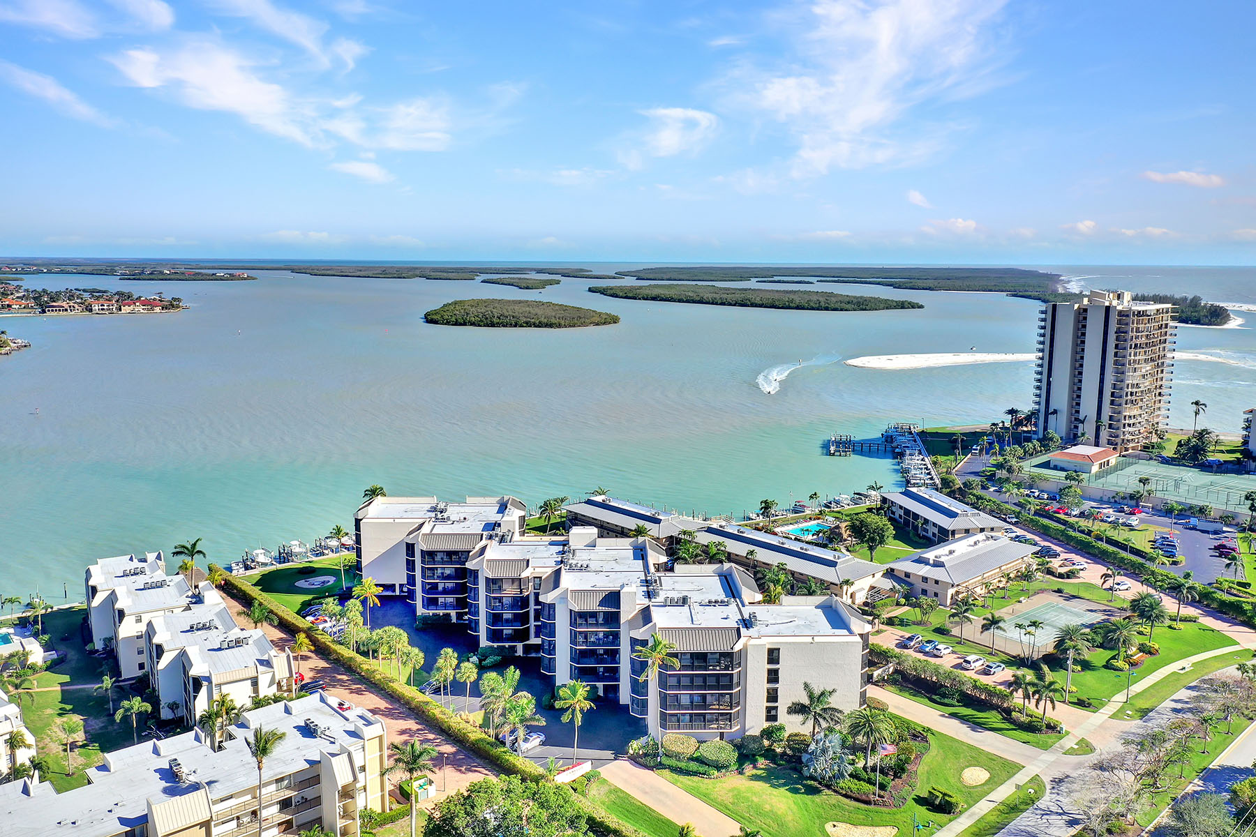  MARCO ISLAND - CAMELOT CONDO - 物件實景