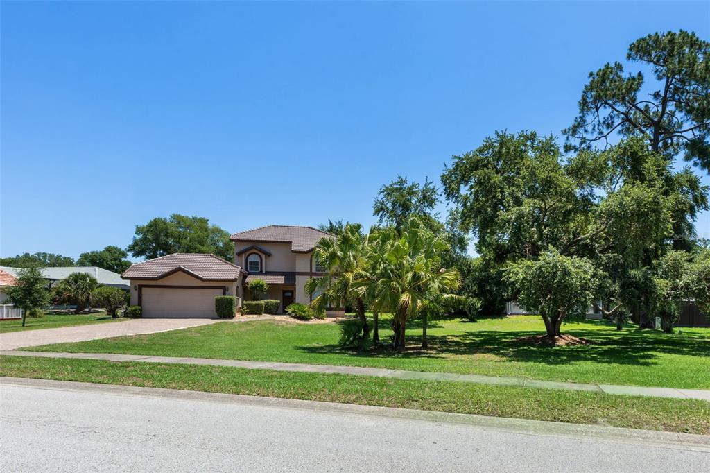 Orlando, Florida, 32817, United States, 4 Bedrooms Bedrooms, ,4 BathroomsBathrooms,Residential,For Sale,1821453