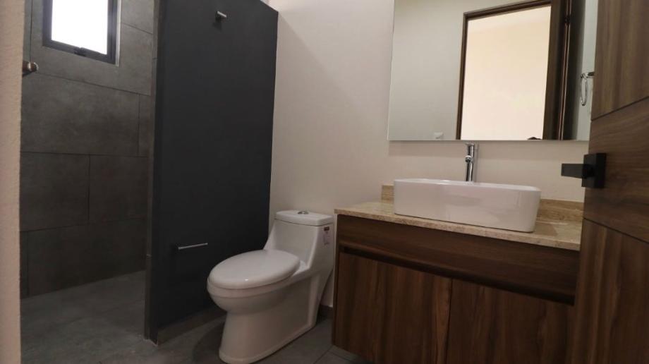 Rinc?n de la Monta?a, Morelia, Michoacán de Ocampo, 58350, Mexico, 4 Bedrooms Bedrooms, ,4 BathroomsBathrooms,Residential,For Sale,Rinc?n de la Monta?a,1440686