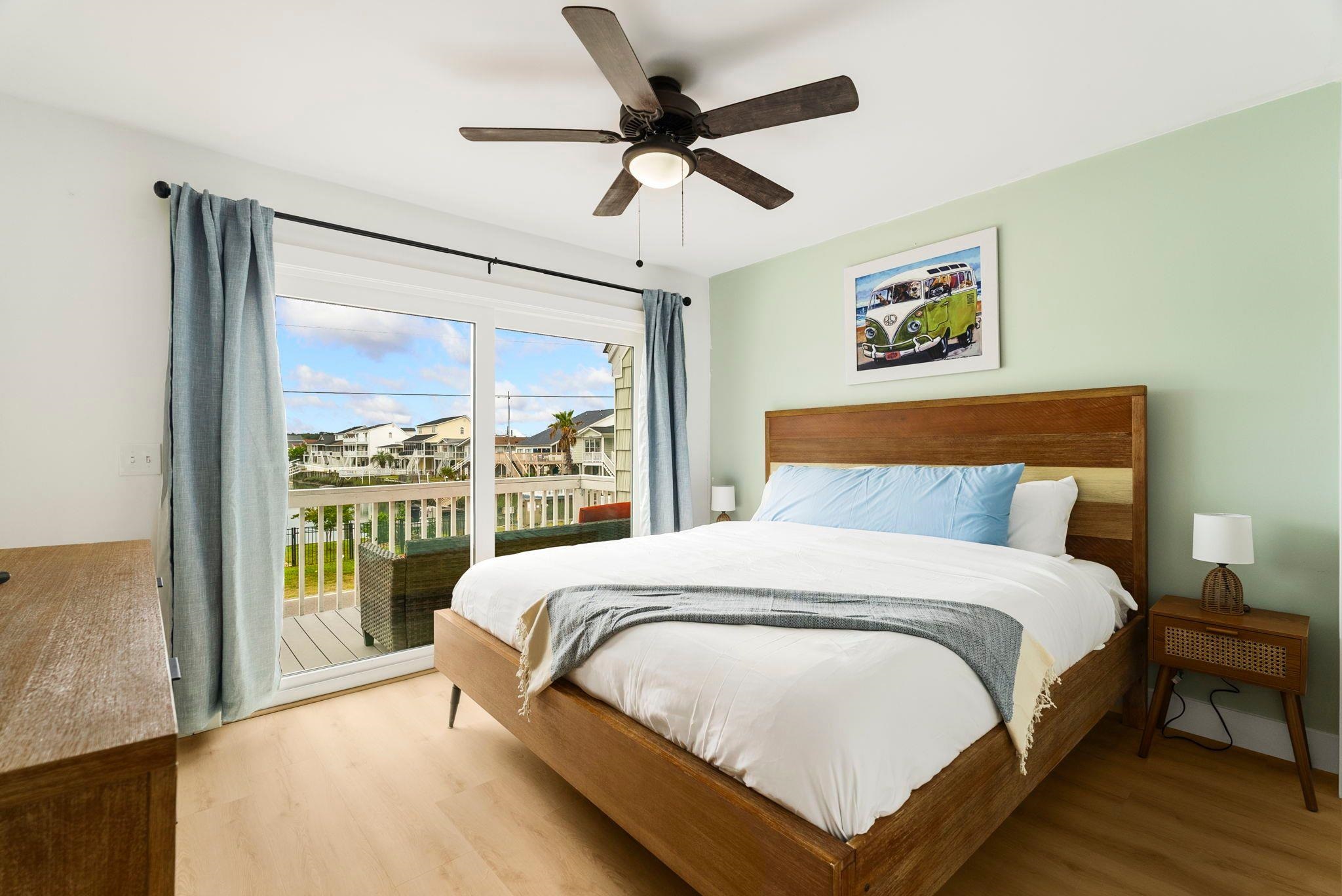 North Myrtle Beach, South Carolina, 29582, United States, 6 Bedrooms Bedrooms, ,4 BathroomsBathrooms,Residential,For Sale,2034176