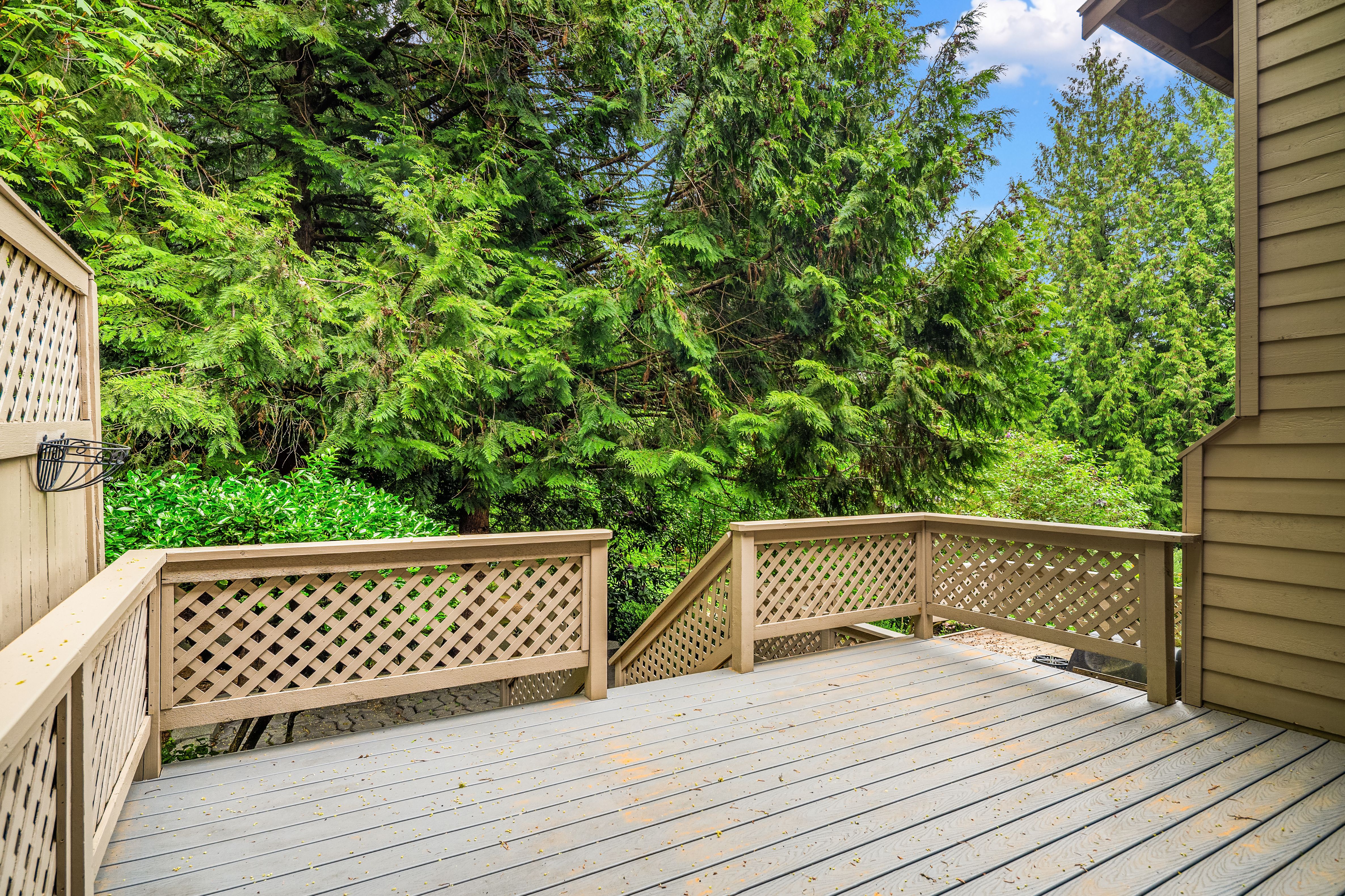  13706 NE 85th St, Redmond, WA 98052 - 物件實景