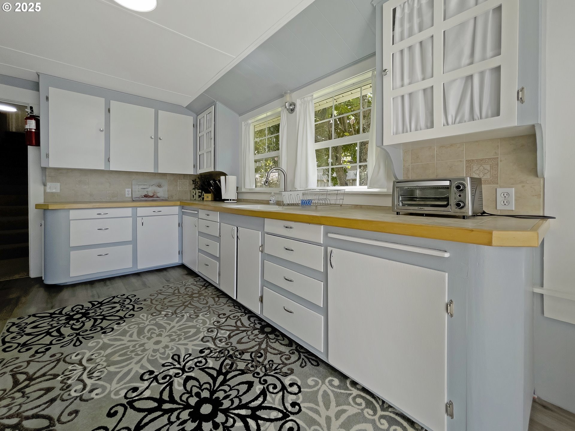 Brookings, Oregon, 97415, United States, 4 Bedrooms Bedrooms, ,2 BathroomsBathrooms,Residential,For Sale,1921792