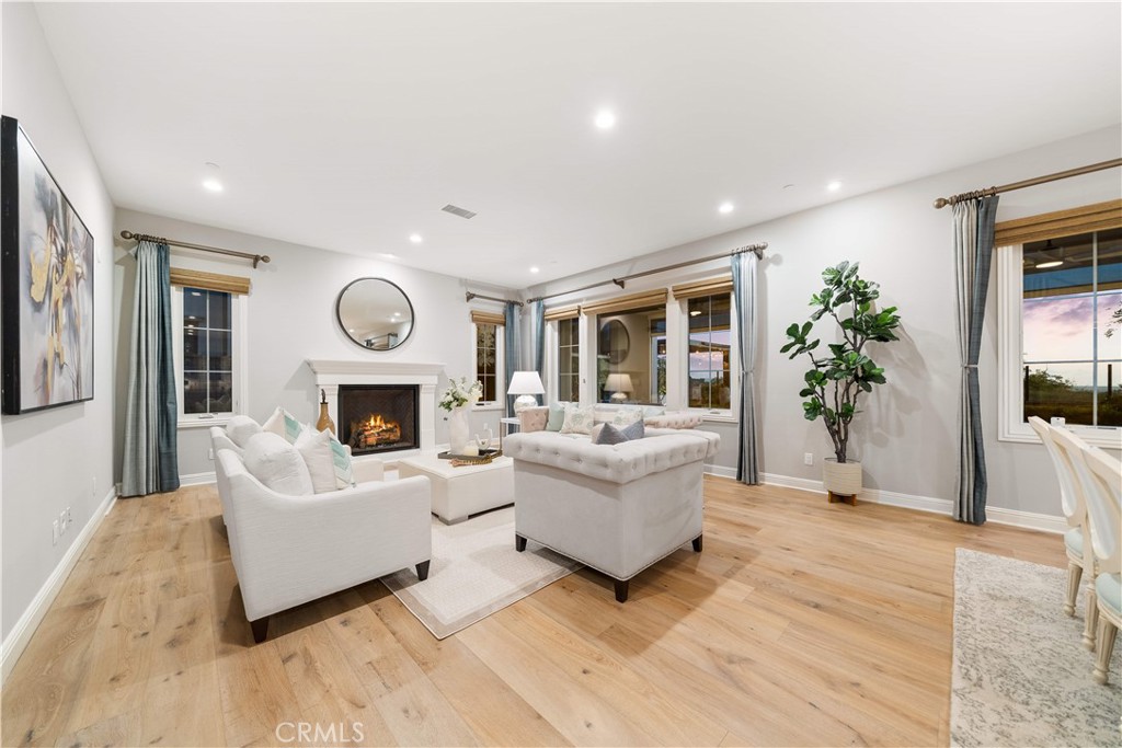 Irvine, California, 92602, United States, 5 Bedrooms Bedrooms, ,6 BathroomsBathrooms,Residential,For Sale,1982881