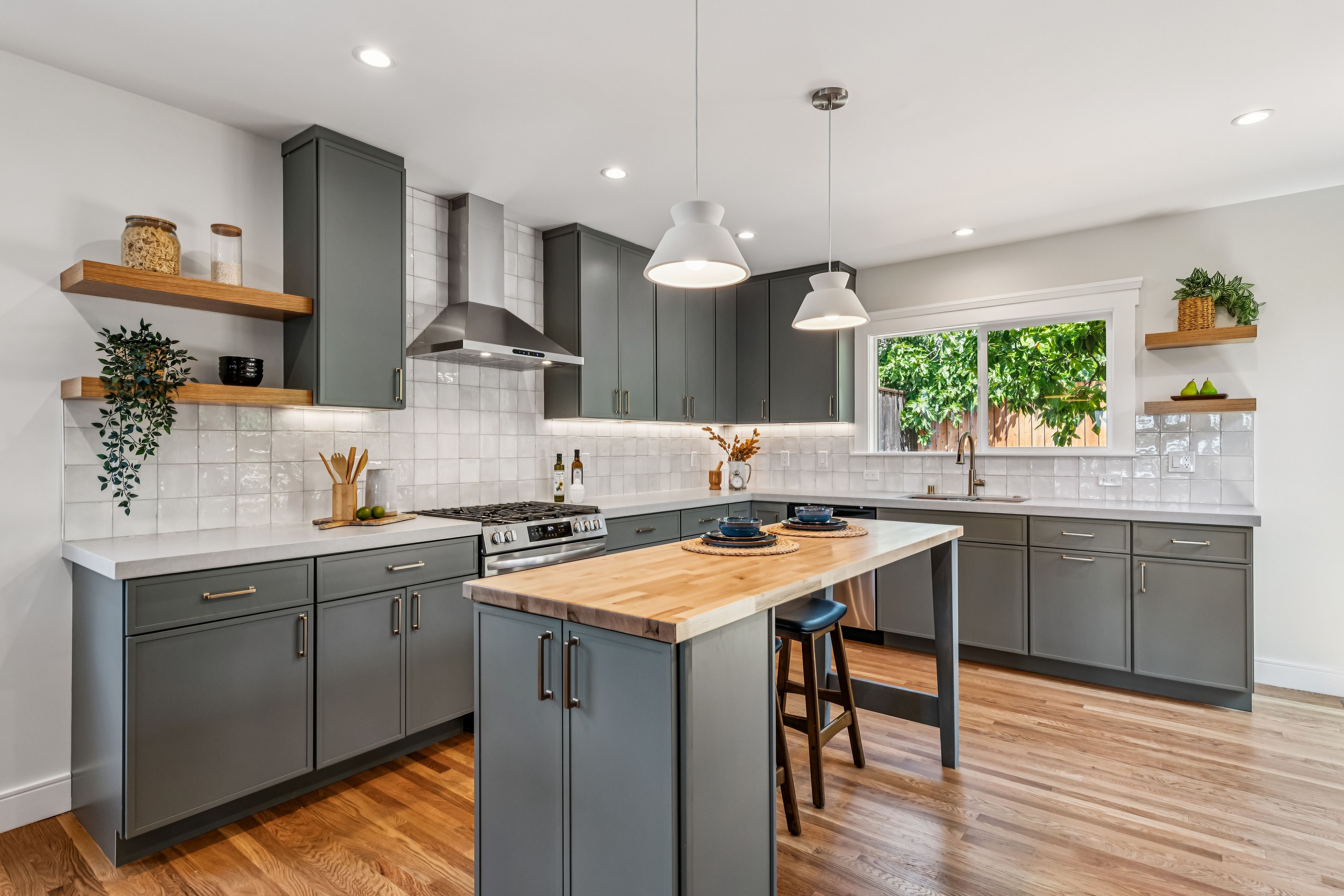  Exquisitely Renovated Craftsman in the Heart of Glenview - 物件實景