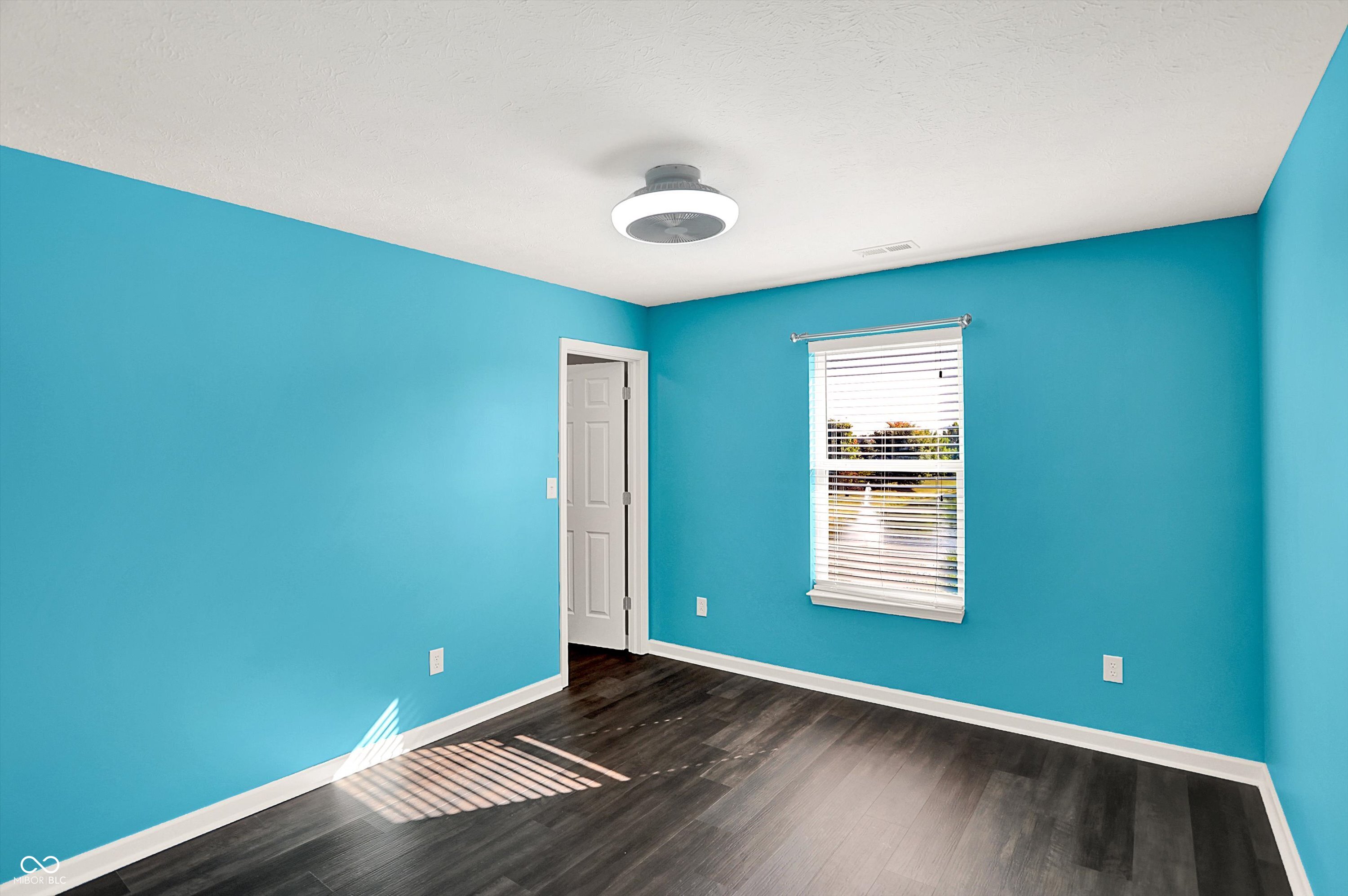 Bargersville, Indiana, 46106, United States, 5 Bedrooms Bedrooms, ,4 BathroomsBathrooms,Residential,For Sale,1975044