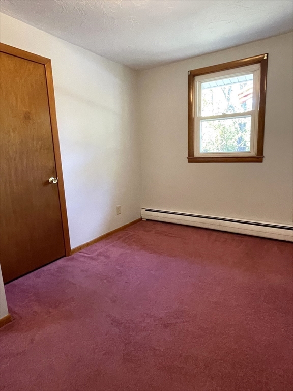 Grafton, Massachusetts, 01519, United States, 3 Bedrooms Bedrooms, ,1 BathroomBathrooms,Residential,For Sale,1982676