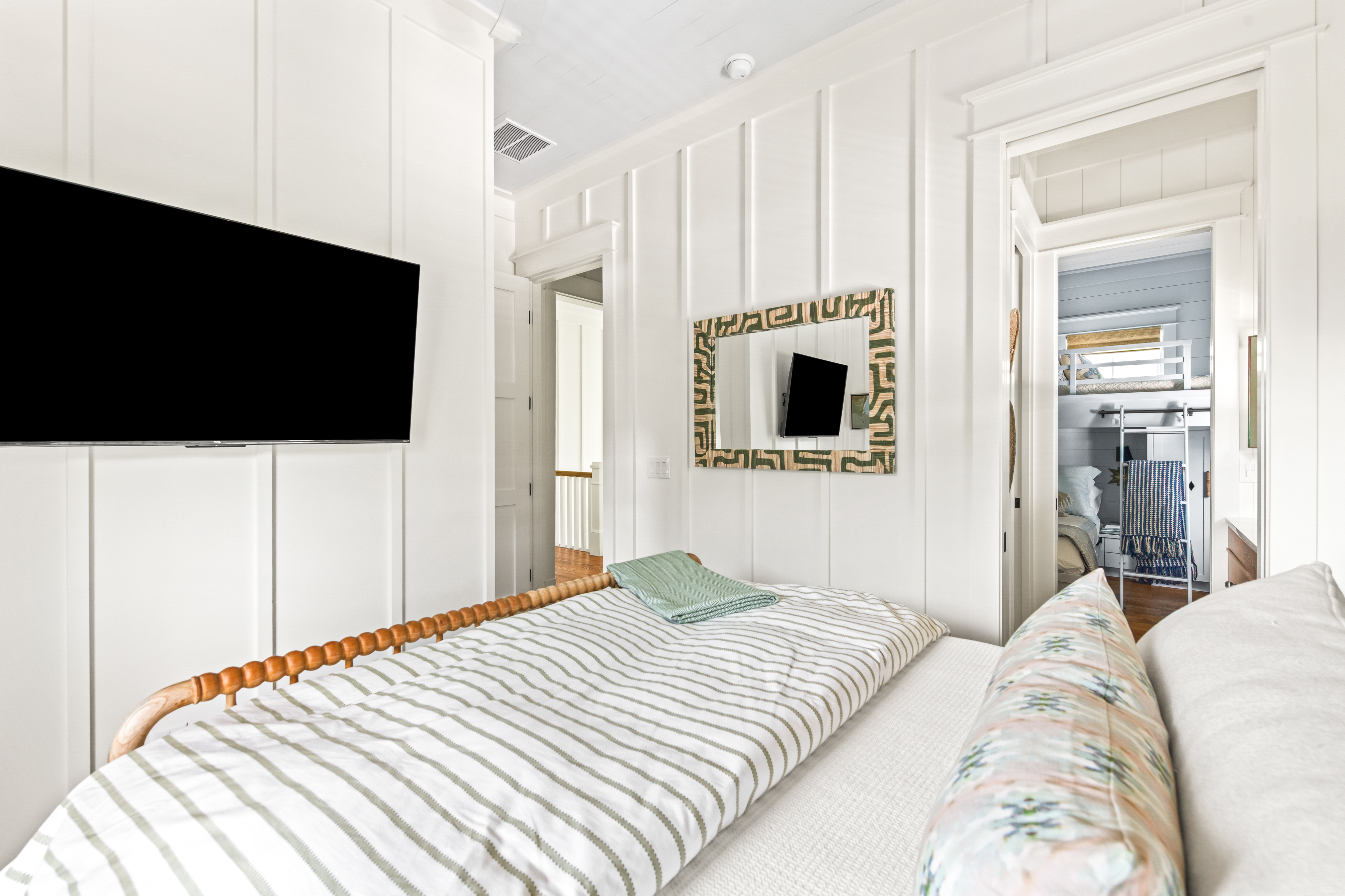  Distinctive Preserve-Backed Seagrove Beach Retreat Near the Gulf - 物件實景