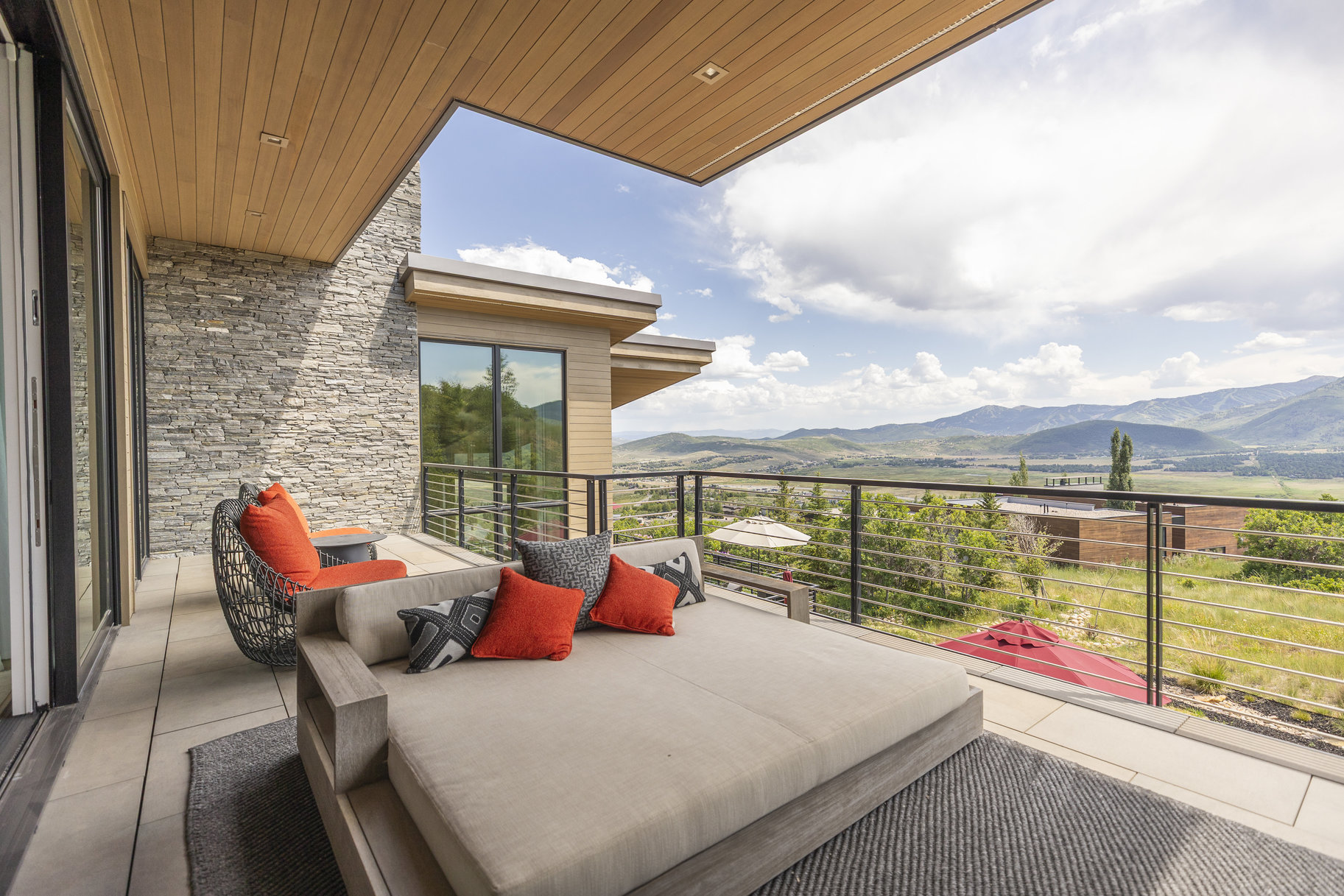  Sophisticated Mountain Design with Unmatched Views in an Elite Setting - 物件實景