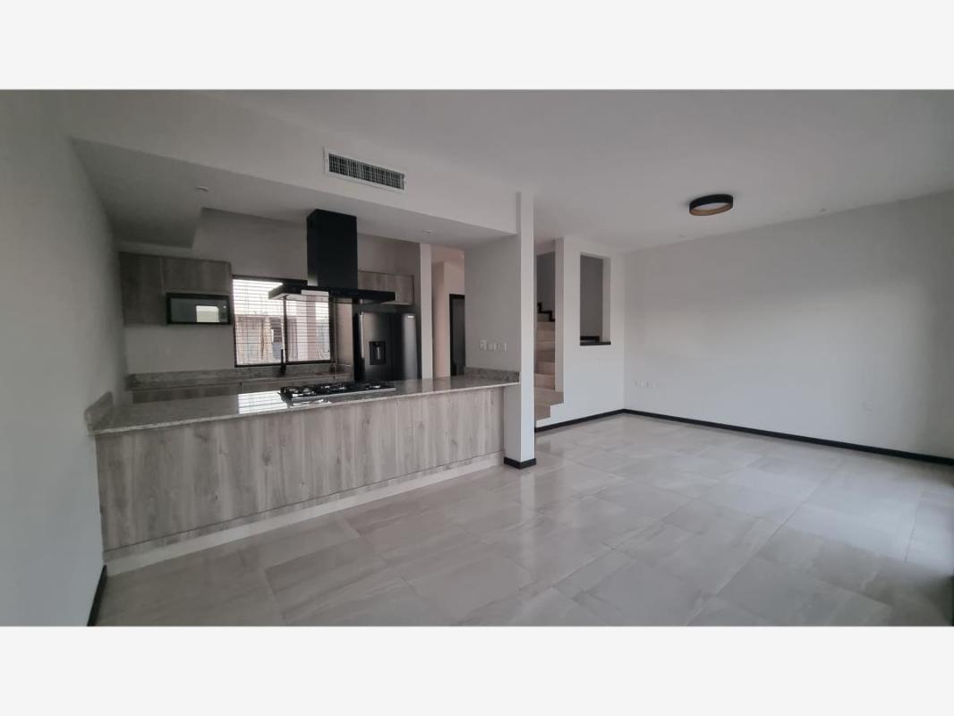 CIRCUITO CIBELES, Torreón, Coahuila de Zaragoza, 27400, Mexico, 3 Bedrooms Bedrooms, ,2 BathroomsBathrooms,Residential,For Sale,CIRCUITO CIBELES,1335982
