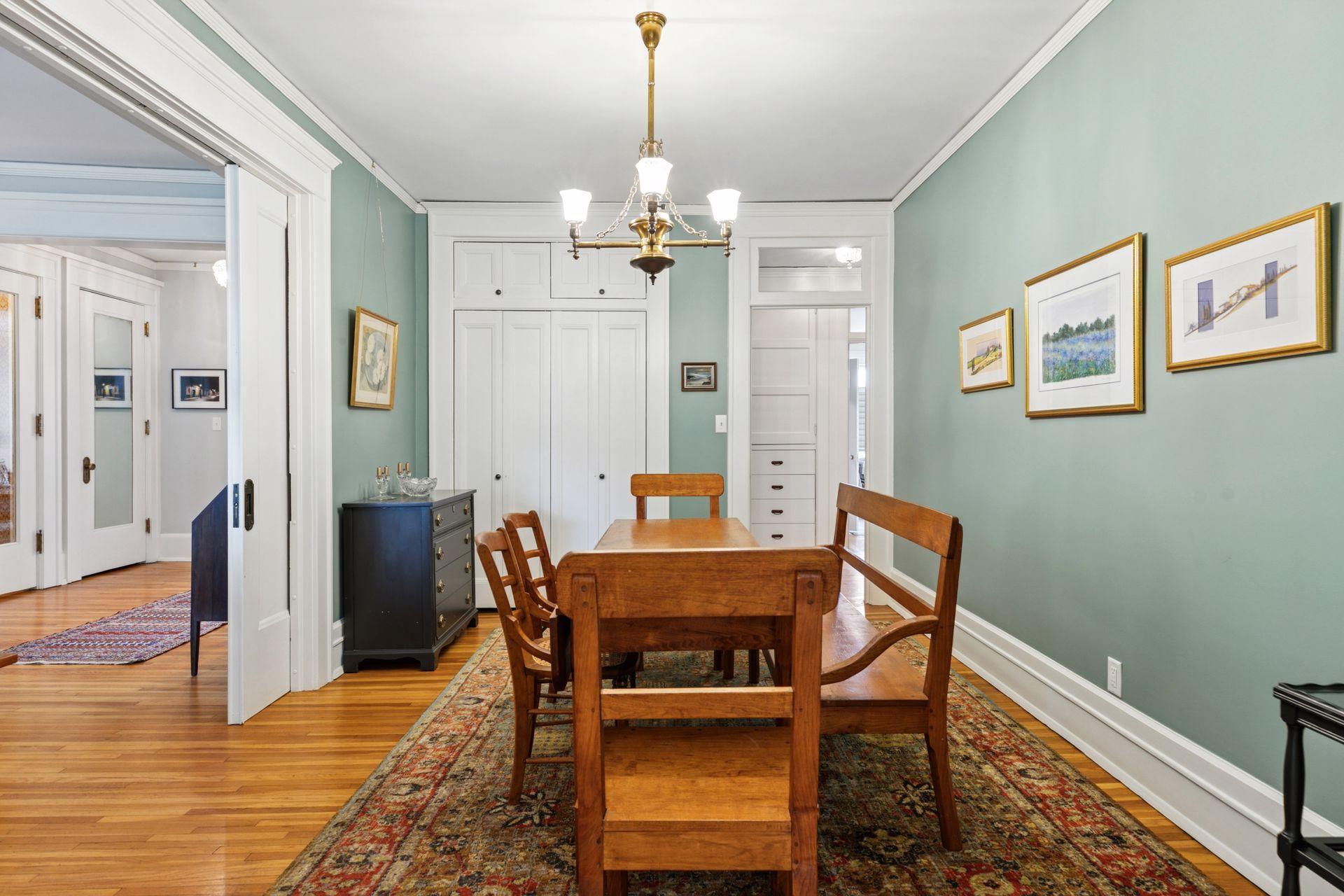 Saint Paul, Minnesota, 55102, United States, 3 Bedrooms Bedrooms, ,1 BathroomBathrooms,Residential,For Sale,1940407