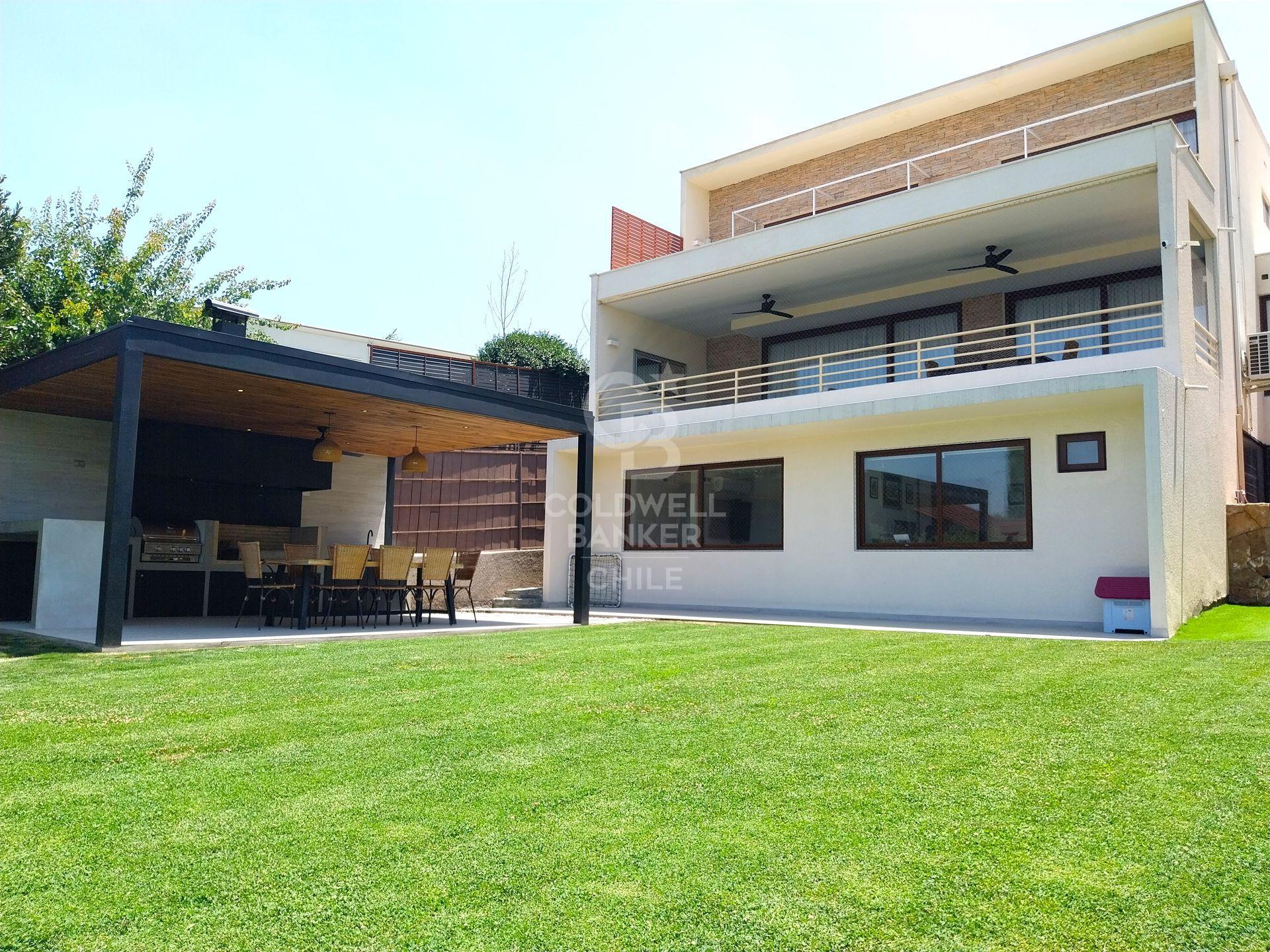 Lo Barnechea, Chile, 5 Bedrooms Bedrooms, ,5 BathroomsBathrooms,Residential,For Sale,1883706