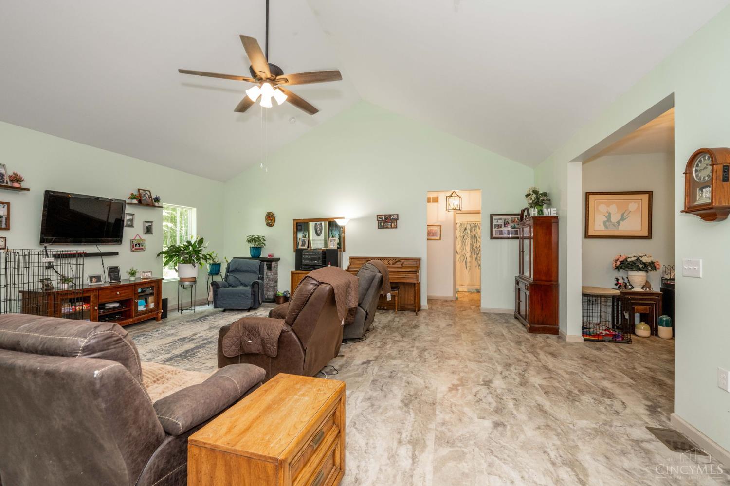 Tate Twp, Ohio, 45106, United States, 3 Bedrooms Bedrooms, ,2 BathroomsBathrooms,Residential,For Sale,1923237