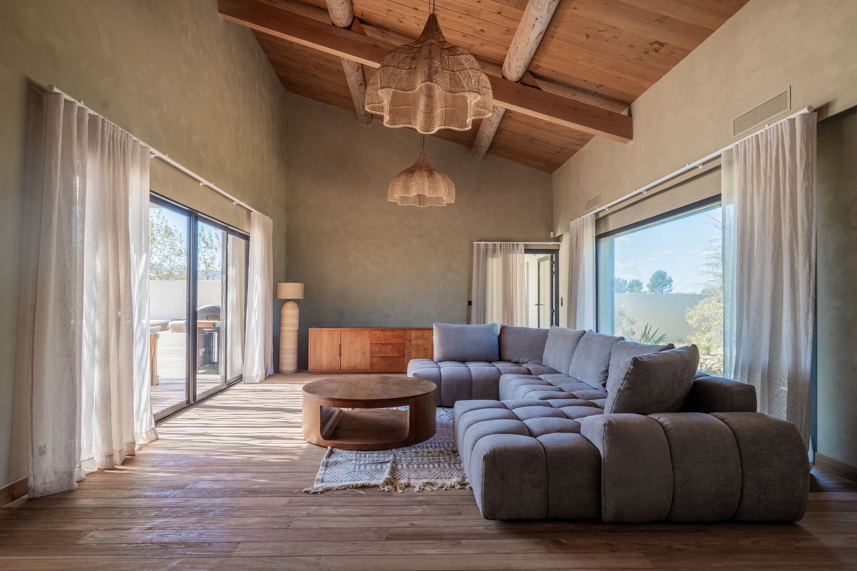  Fully equipped contemporary villa, with views of the Parc naturel régional des … - 物件實景