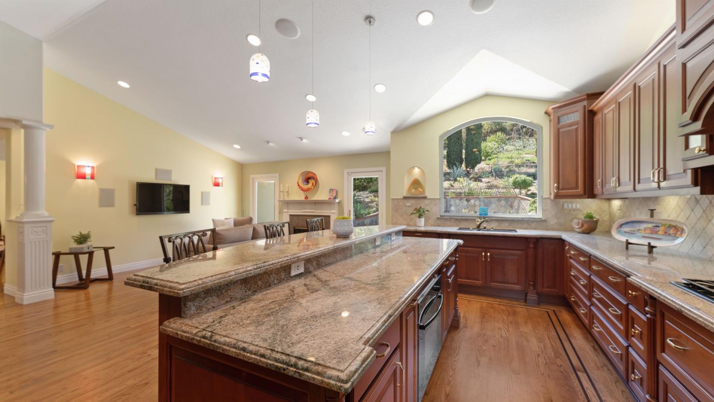 San Jose - Blossom Valley, California, 95123, United States, 3 Bedrooms Bedrooms, ,2 BathroomsBathrooms,Residential,For Sale,1742904