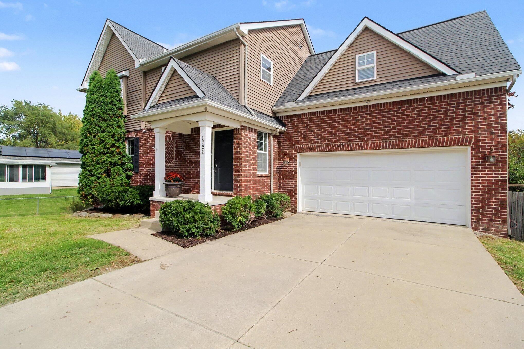 Enclave Ln, Ann Arbor, MI 48103