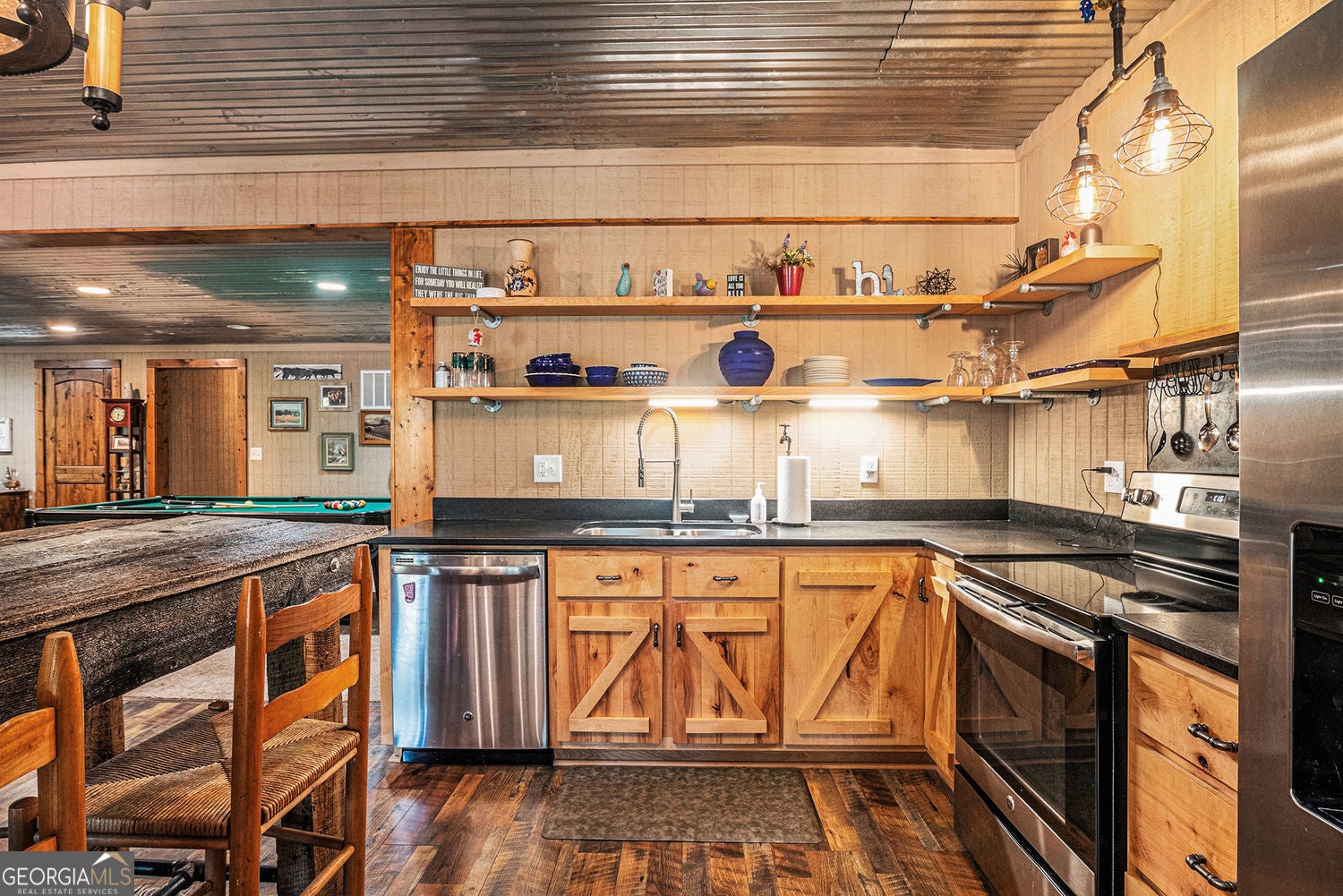 Elberton, Georgia, 30635, United States, 3 Bedrooms Bedrooms, ,4 BathroomsBathrooms,Residential,For Sale,1952014