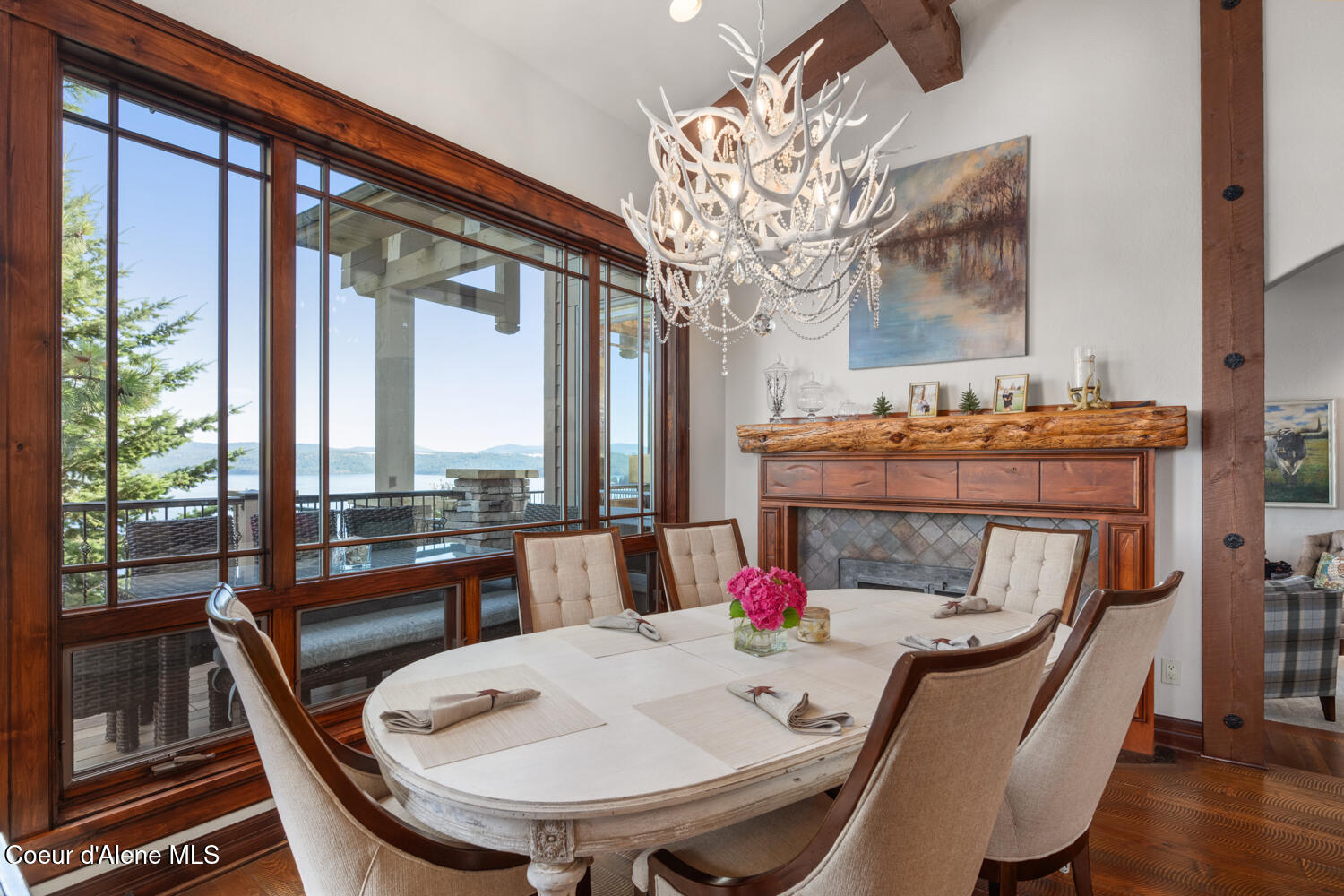Coeur d'Alene, Idaho, 83814, United States, 4 Bedrooms Bedrooms, ,4 BathroomsBathrooms,Residential,For Sale,1909432