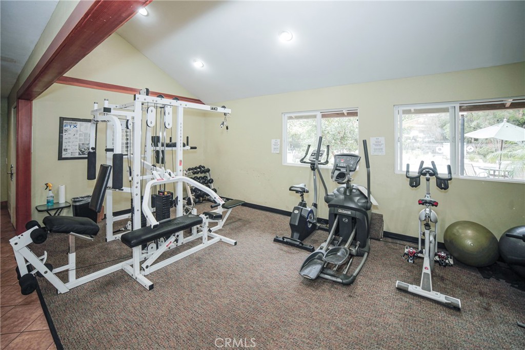 Canoga Park, California, 91303, United States, 2 Bedrooms Bedrooms, ,1 BathroomBathrooms,Residential,For Sale,1903560