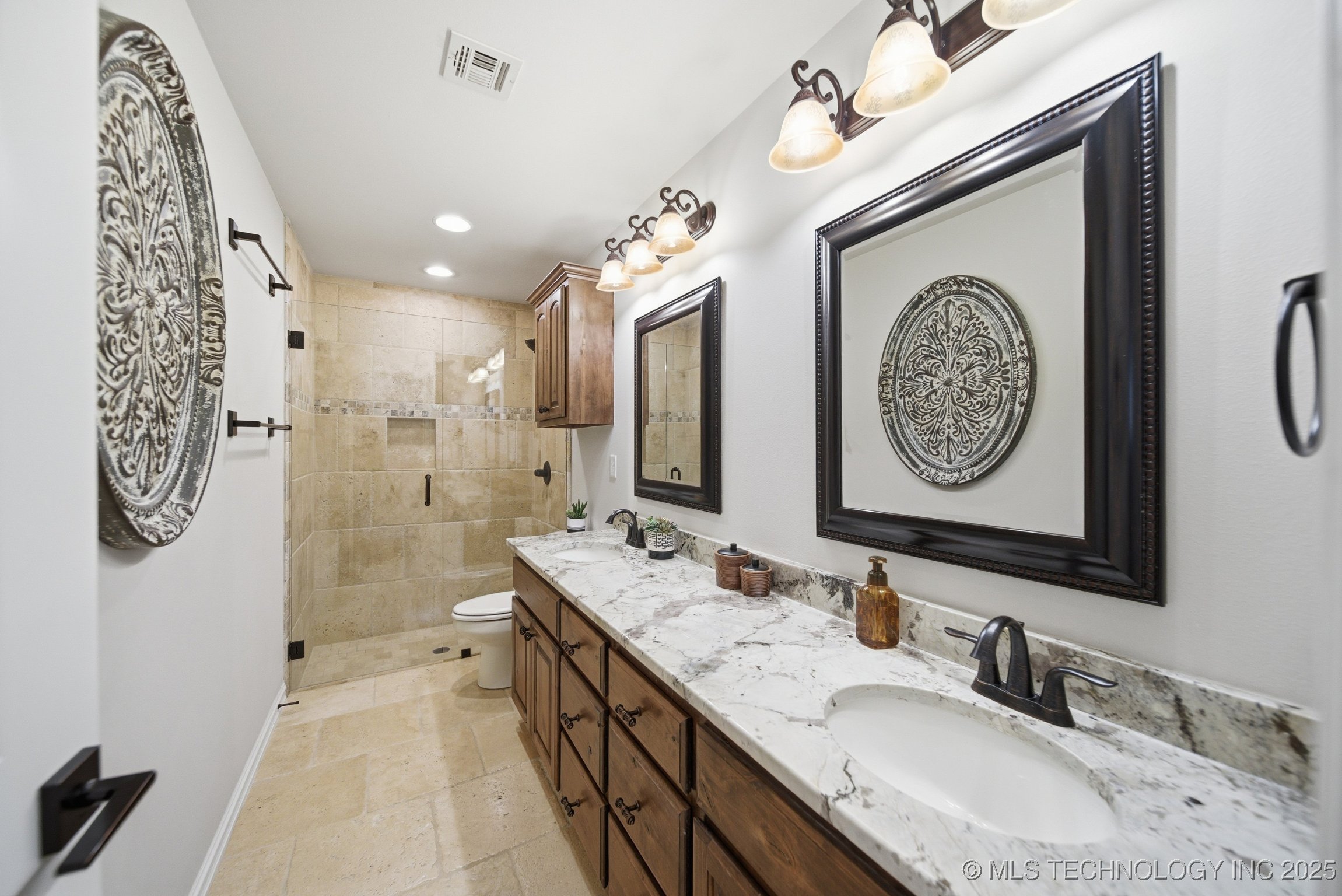 Broken Arrow, Oklahoma, 74014, United States, 4 Bedrooms Bedrooms, ,3 BathroomsBathrooms,Residential,For Sale,1992864