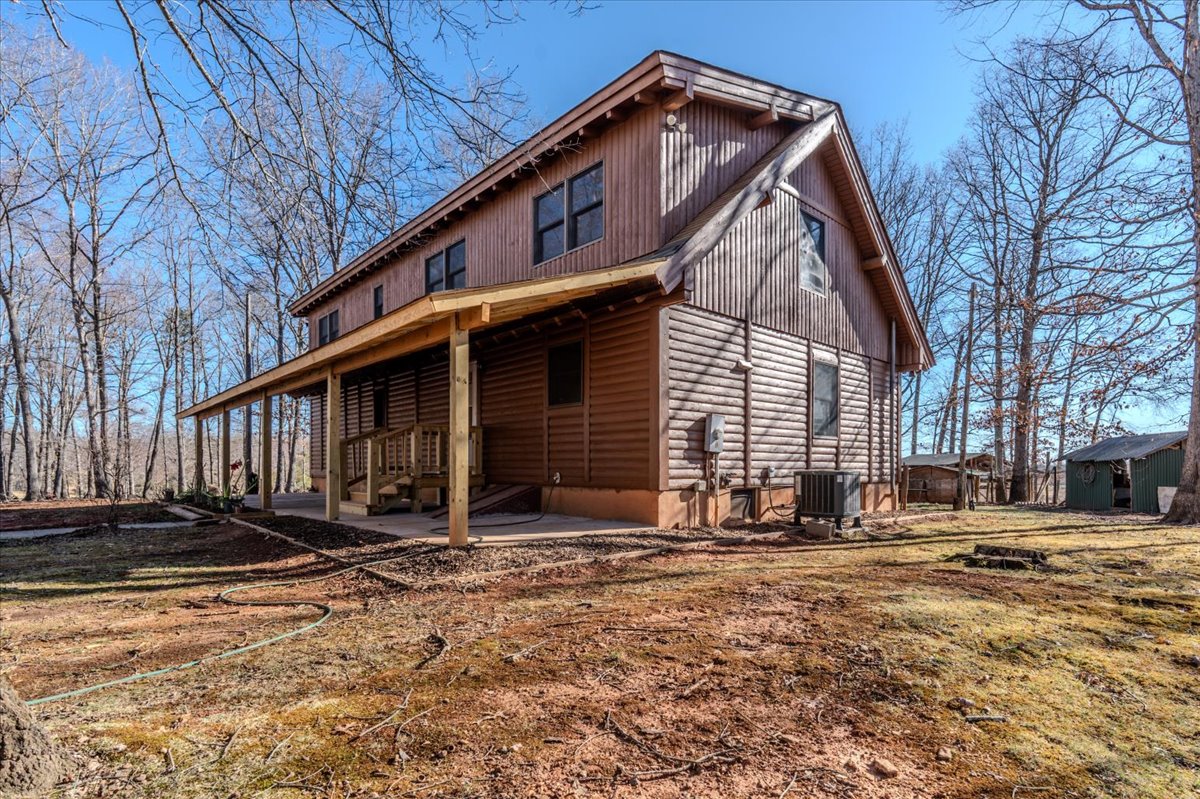 Pamplin, Virginia, 23958, United States, 3 Bedrooms Bedrooms, ,2 BathroomsBathrooms,Residential,For Sale,2007542