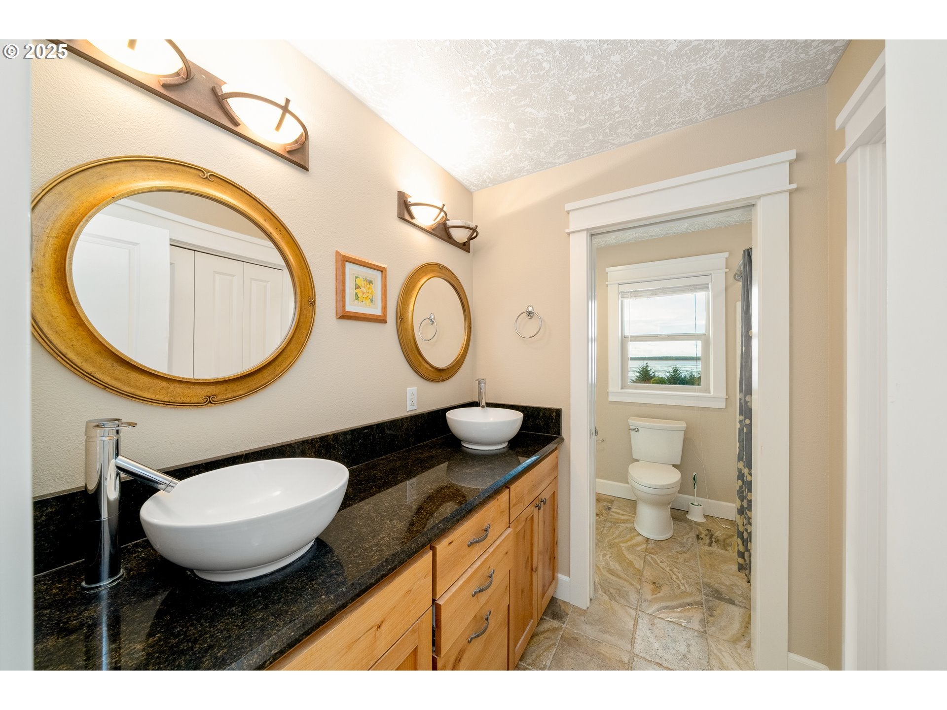 Tillamook, Oregon, 97141, United States, 3 Bedrooms Bedrooms, ,4 BathroomsBathrooms,Residential,For Sale,1998230