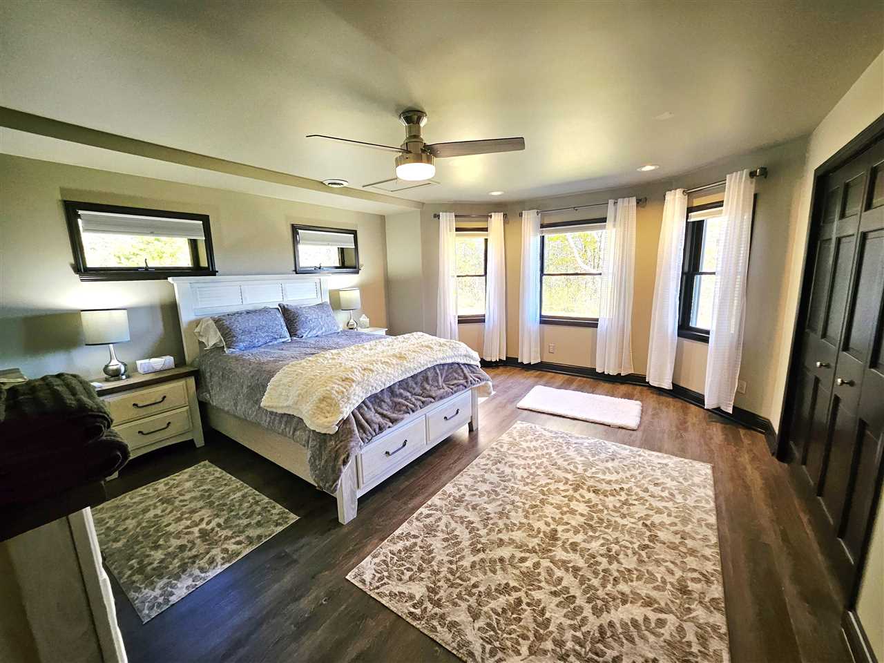 Boyne City, Michigan, 49712, United States, 5 Bedrooms Bedrooms, ,3 BathroomsBathrooms,Residential,For Sale,1986275