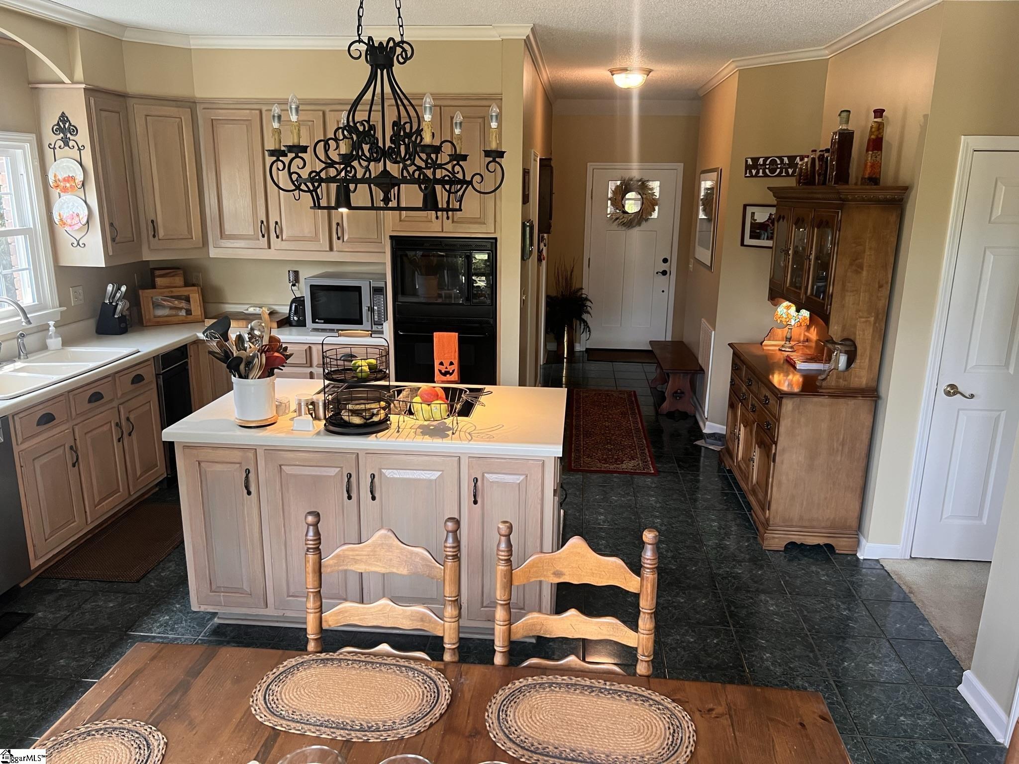 Pickens, South Carolina, 29671, United States, 4 Bedrooms Bedrooms, ,4 BathroomsBathrooms,Residential,For Sale,1975286