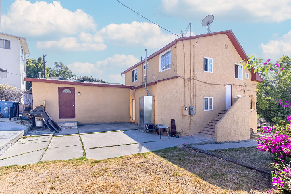 Los Angeles, California, 90065, United States, ,Residential,For Sale,1975536