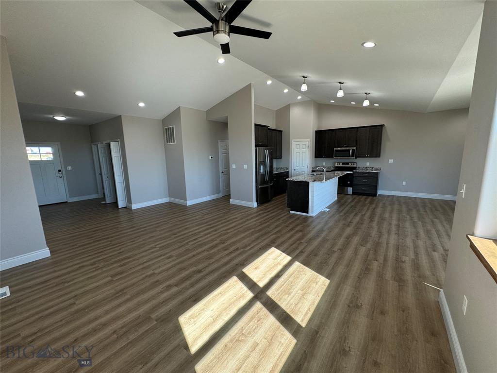 Deer Lodge, Montana, 59722, United States, 3 Bedrooms Bedrooms, ,2 BathroomsBathrooms,Residential,For Sale,2005781