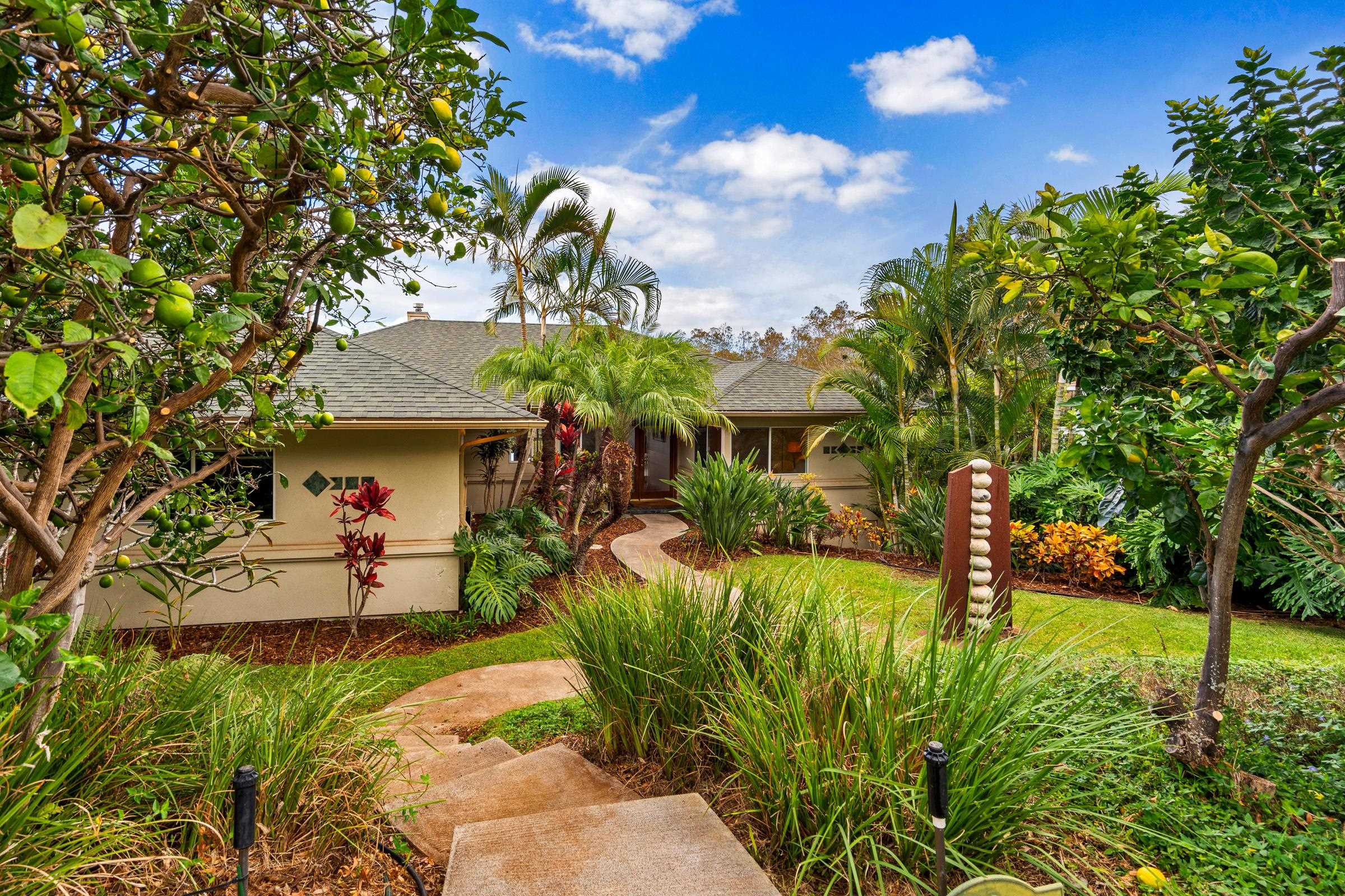 Kula, Hawaii, 96790, United States, 3 Bedrooms Bedrooms, ,2 BathroomsBathrooms,Residential,For Sale,1987639