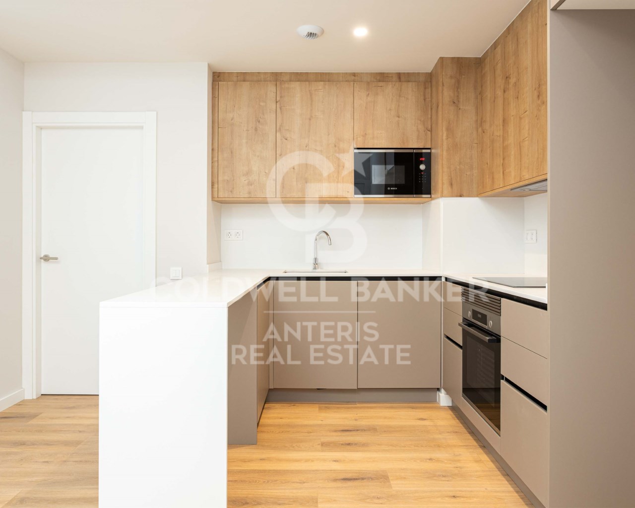 Barcelona, Catalonia, ES, 3 Bedrooms Bedrooms, ,2 BathroomsBathrooms,Residential,For Sale,1687492