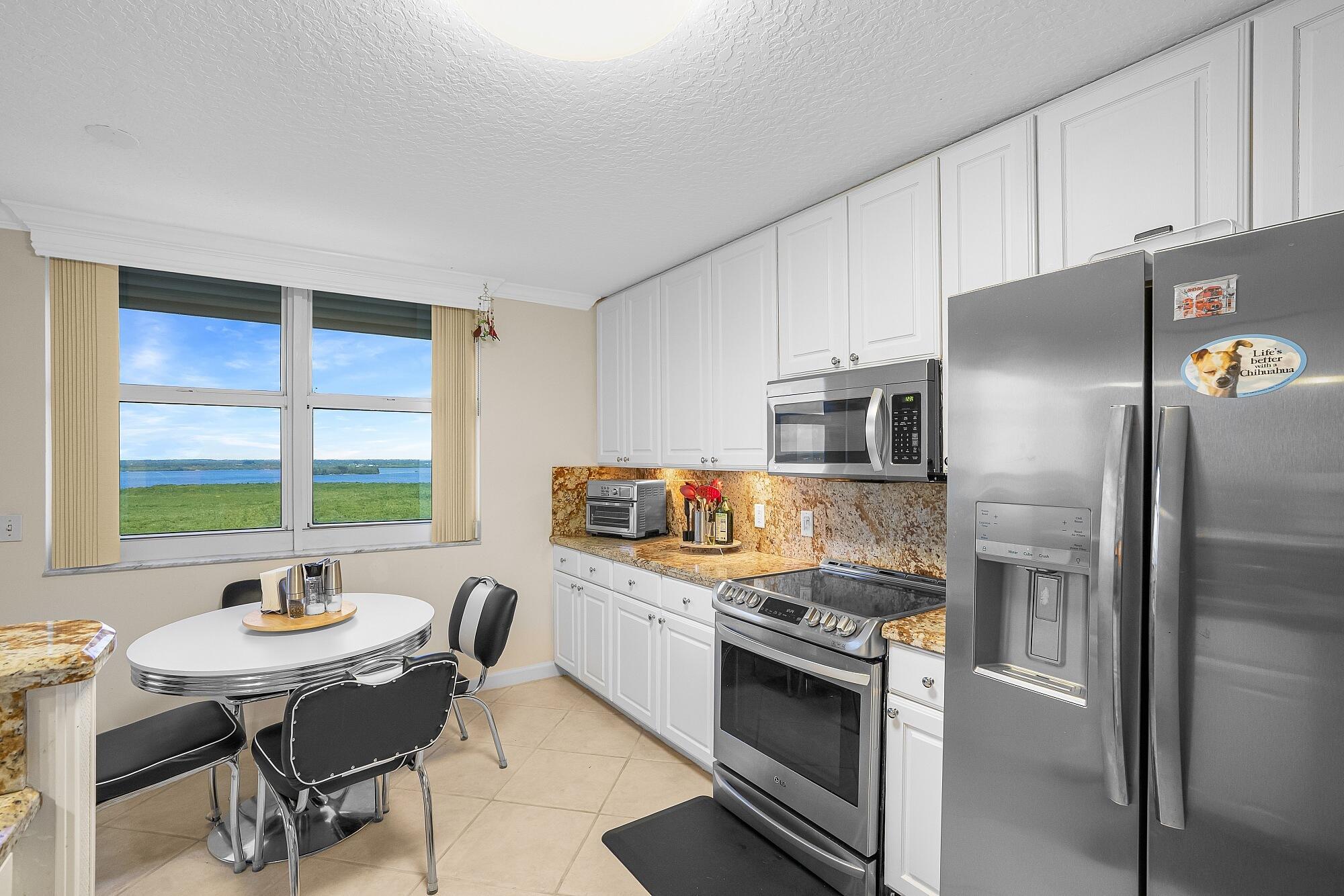 Hutchinson Island, Florida, 34949, United States, 3 Bedrooms Bedrooms, ,2 BathroomsBathrooms,Residential,For Sale,1959425