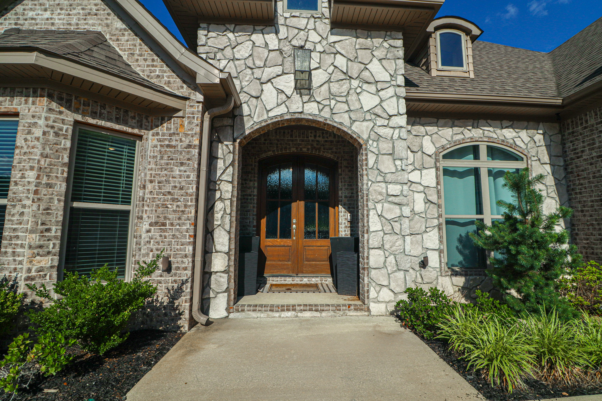 Jonesboro, Arkansas, 72401, United States, 4 Bedrooms Bedrooms, ,4 BathroomsBathrooms,Residential,For Sale,1849891