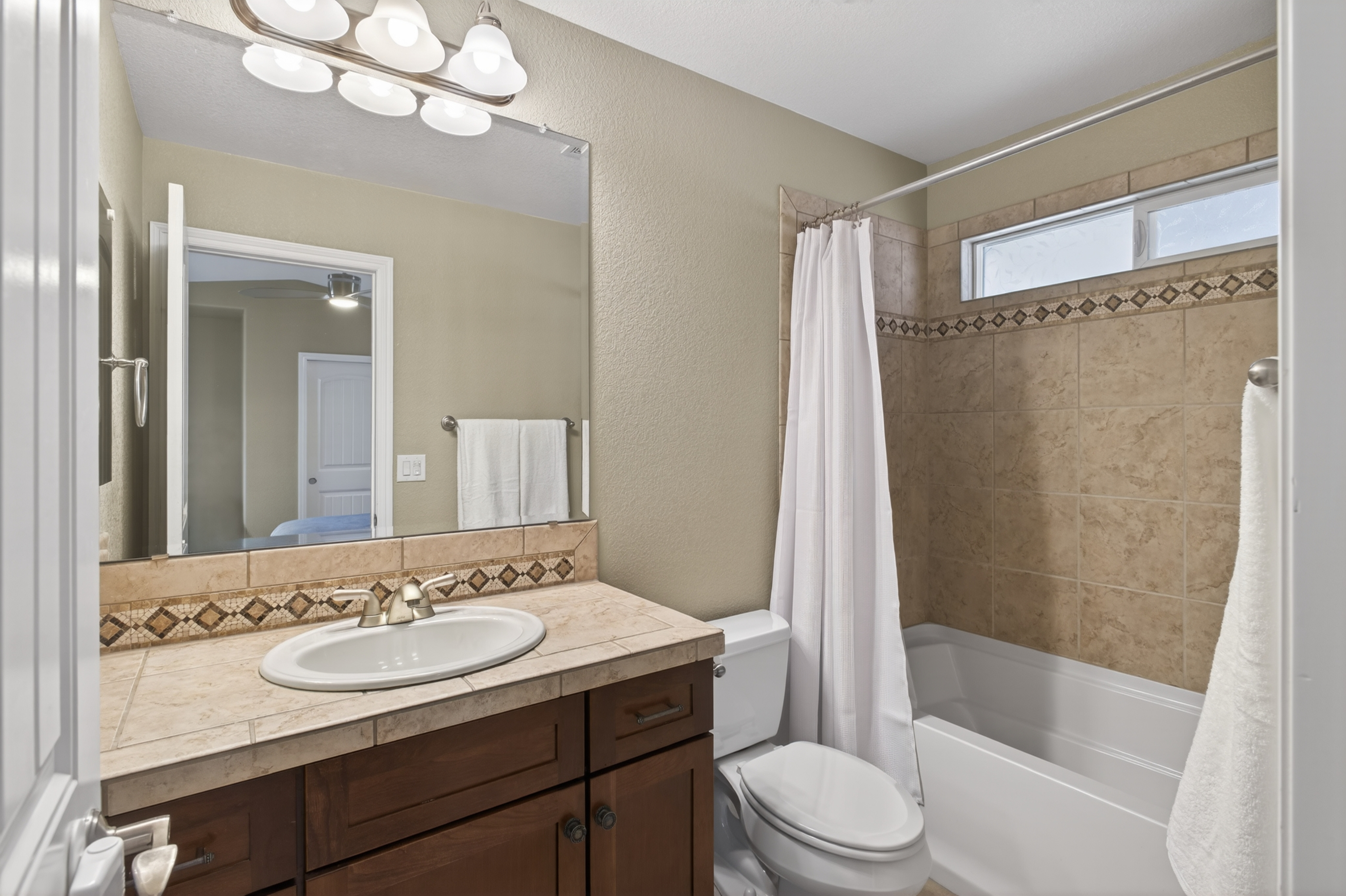  Backcountry Living: Open Space Views, Wet Bar Theater & Luxury Primary Suite - 物件實景