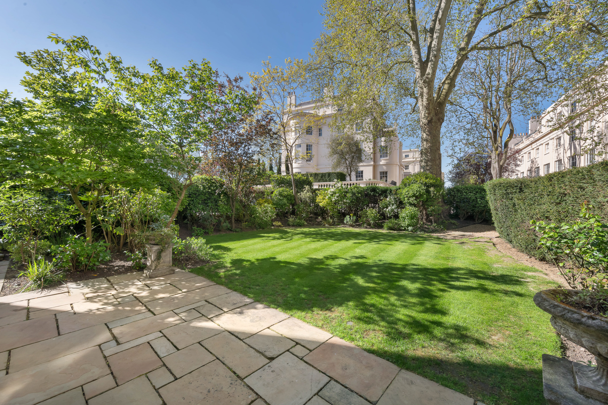  Grade I-Listed End-of-Terrace House with an Exceptional Garden in Regent’s Park - 物件實景