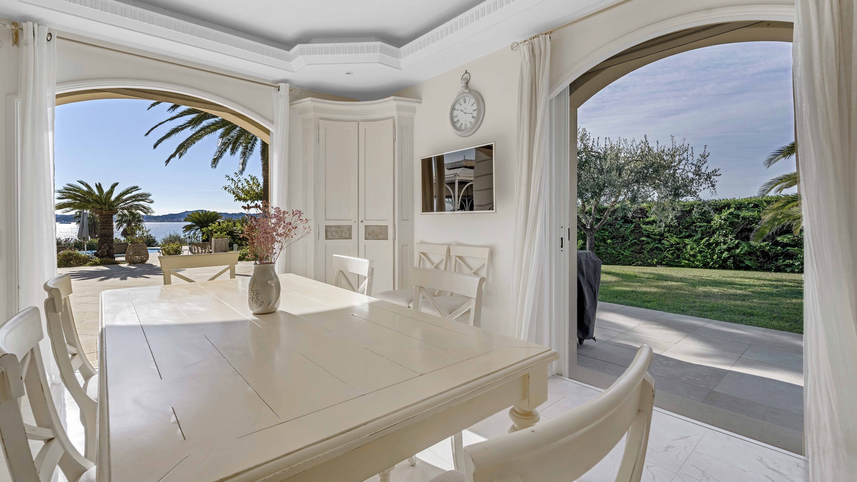  Luxury villa in Grimaud with sea view and infinity pool, exceptional Côte d’Azu… - 物件實景