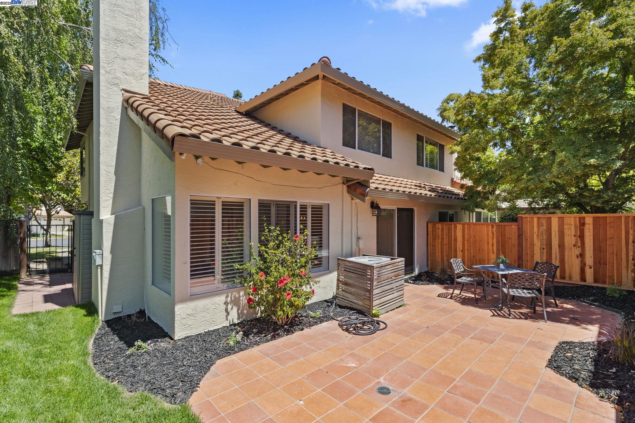 Pleasanton, California, 94566, United States, 4 Bedrooms Bedrooms, ,2 BathroomsBathrooms,Residential,For Sale,1901114